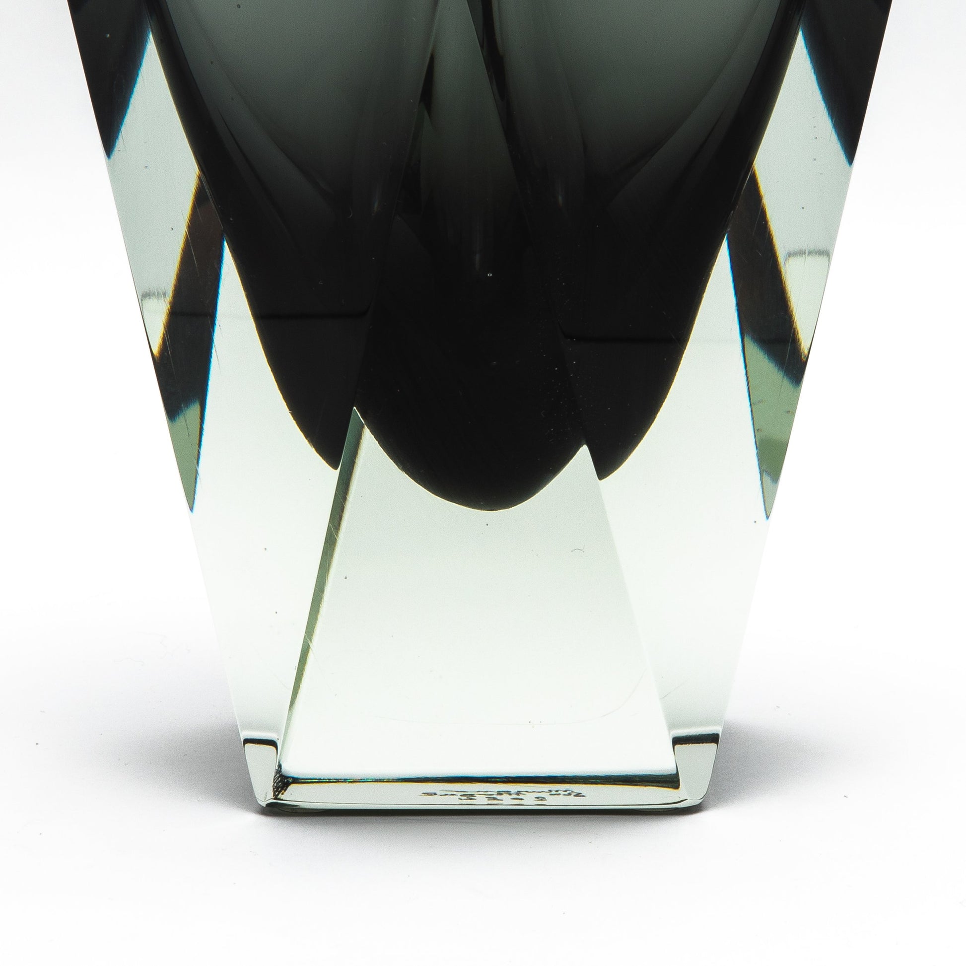 Murano Briolette Vase in Grey