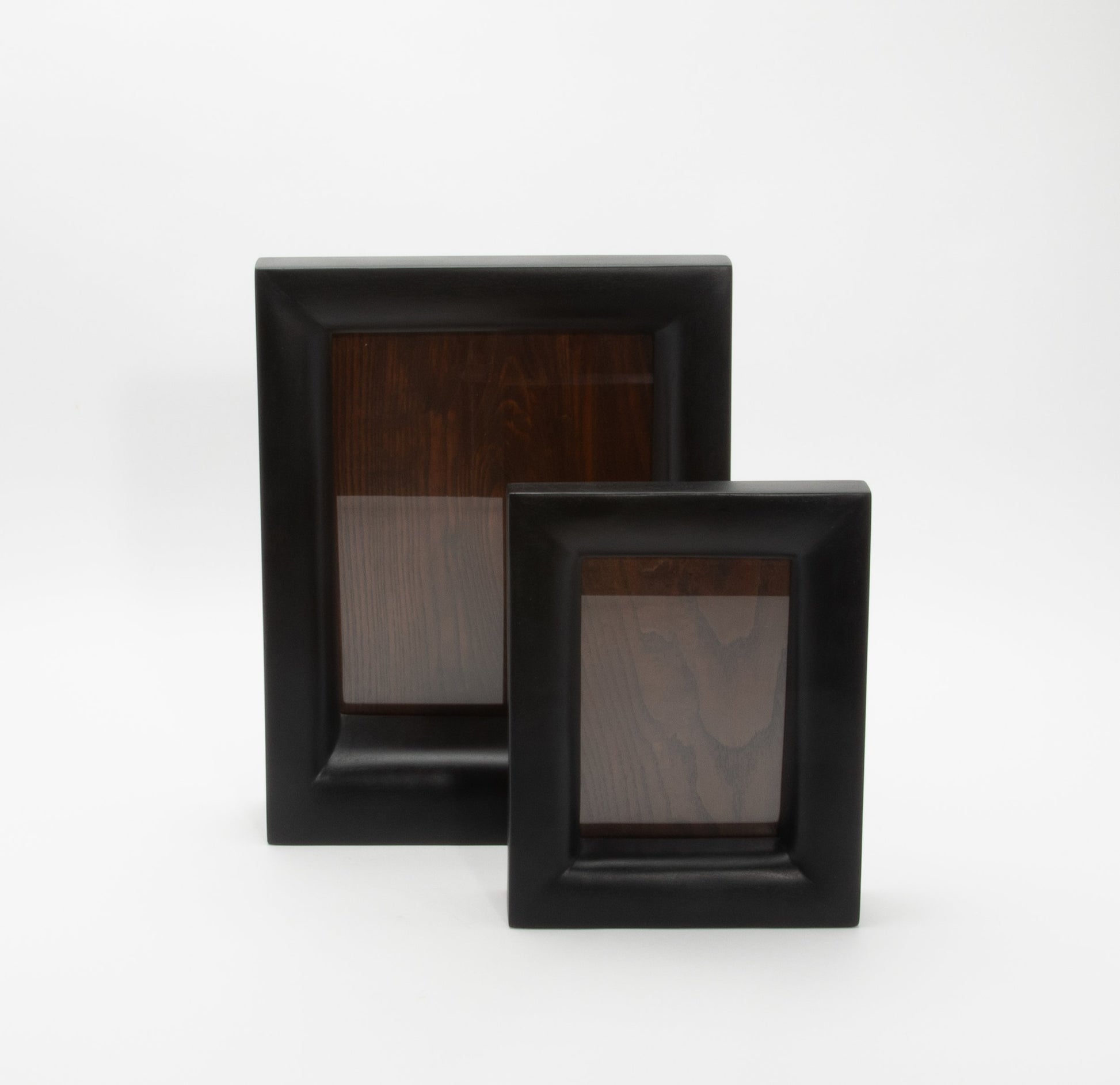 Picture Frame in Black Oak by R&Y Augousti