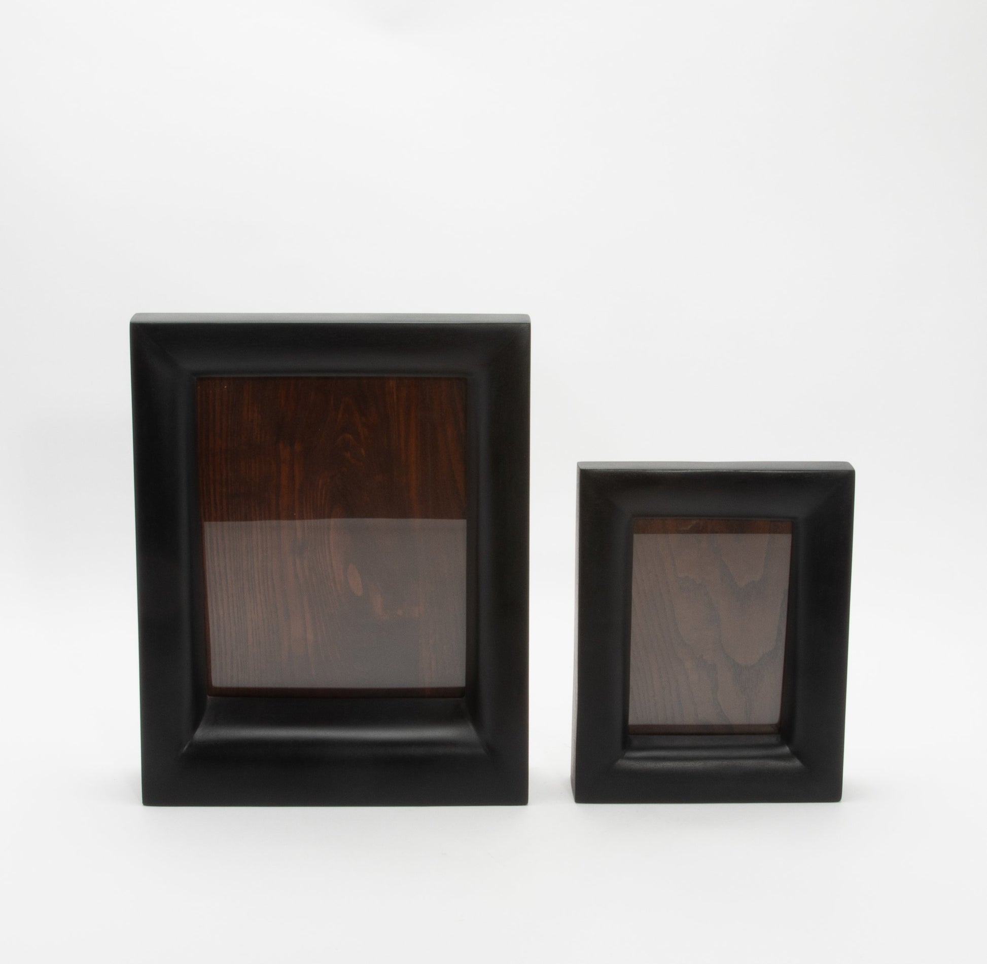 Picture Frame in Black Oak by R&Y Augousti