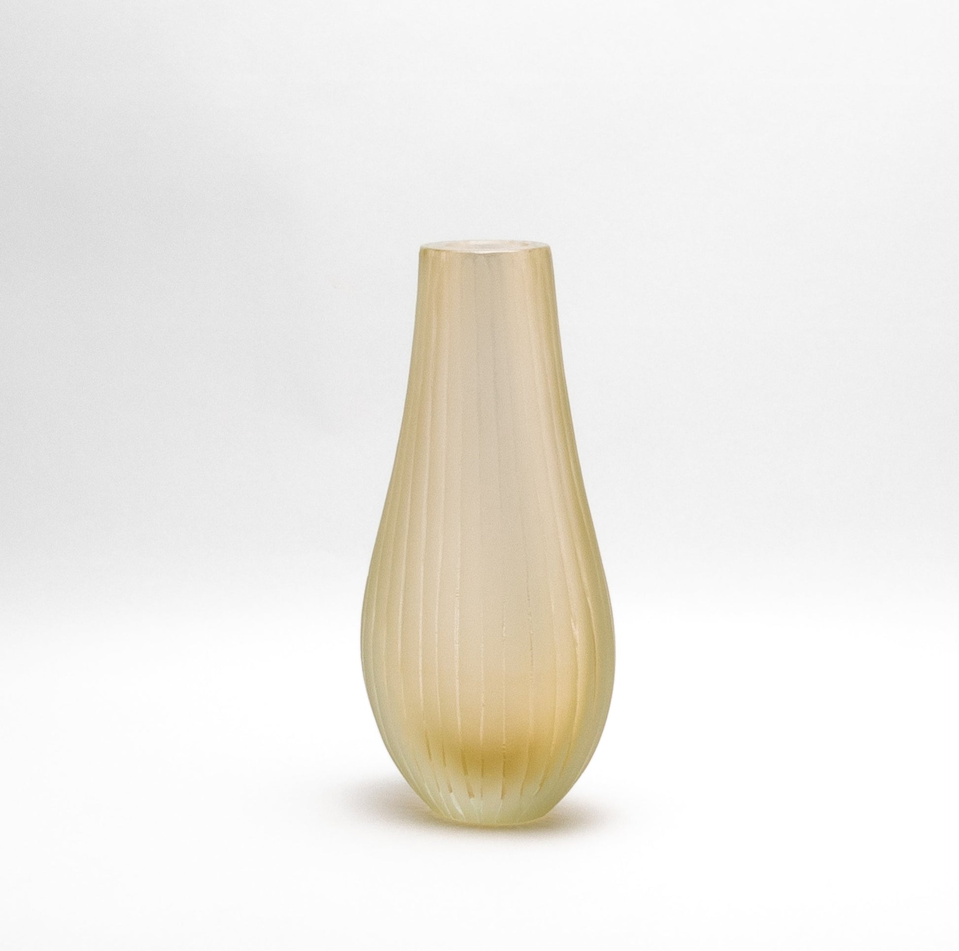 Murano Supreme Vase in Clear with 24-karat Gold Flecks