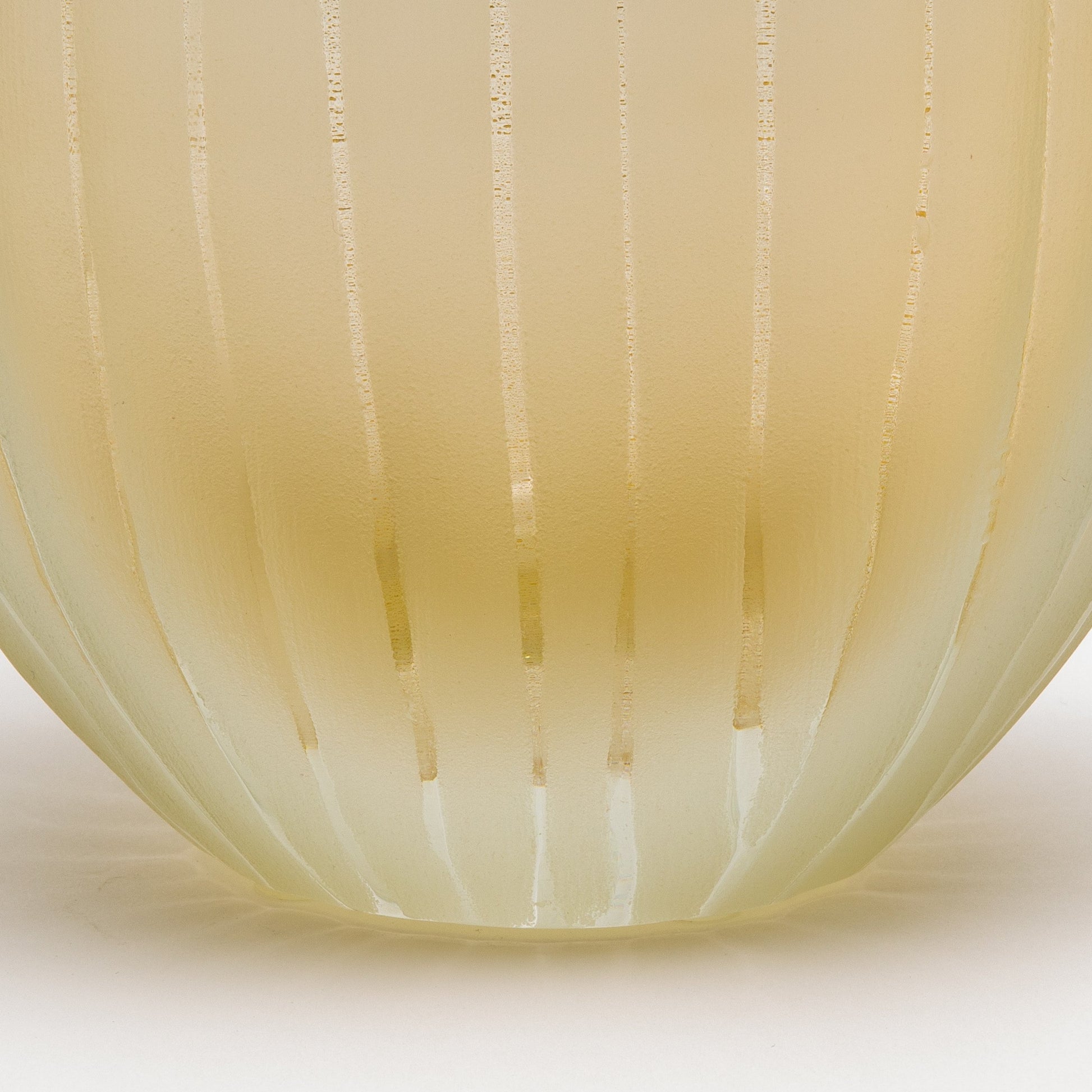 Murano Supreme Vase in Clear with 24-karat Gold Flecks