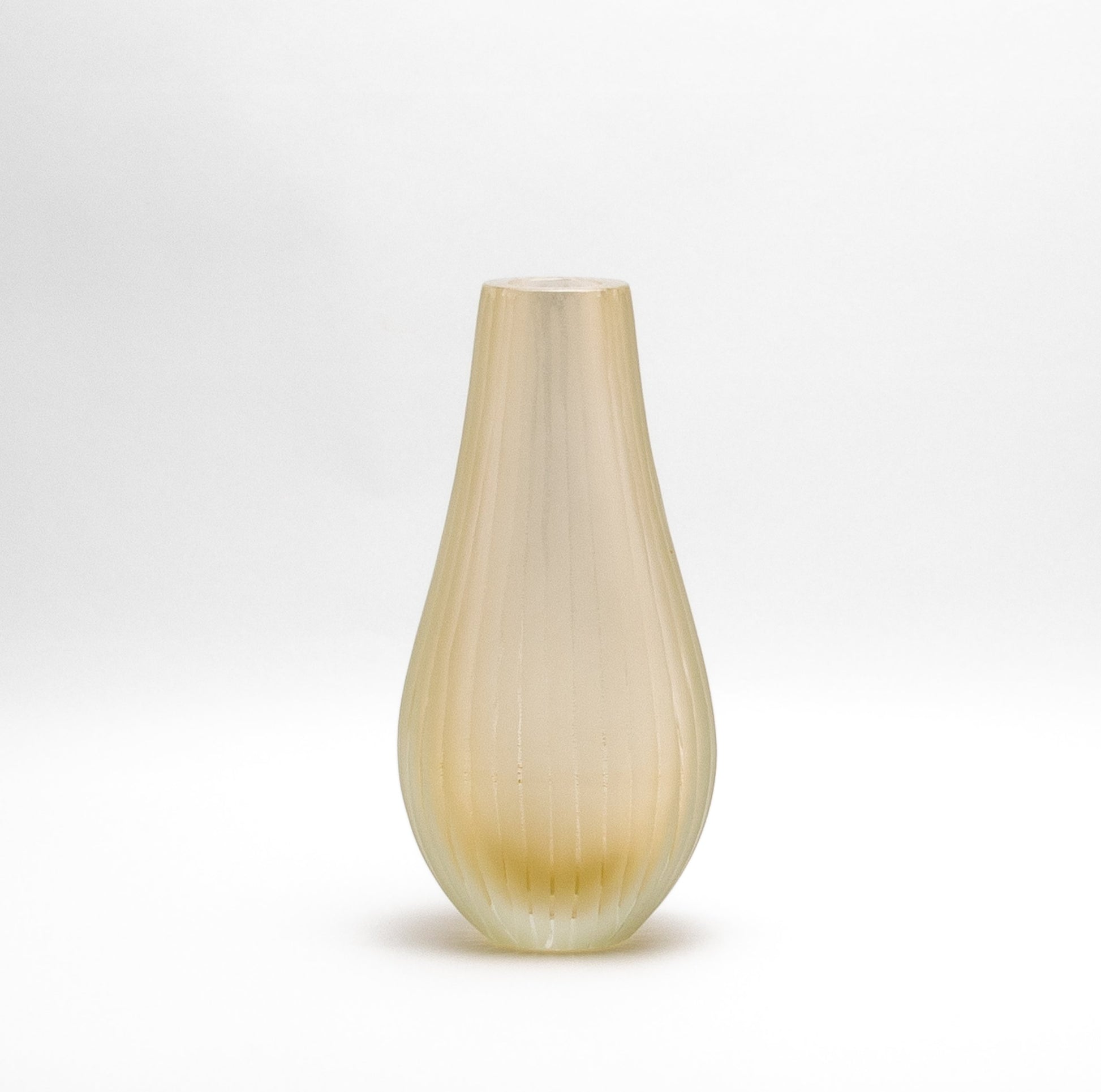 Murano Supreme Vase in Clear with 24-karat Gold Flecks