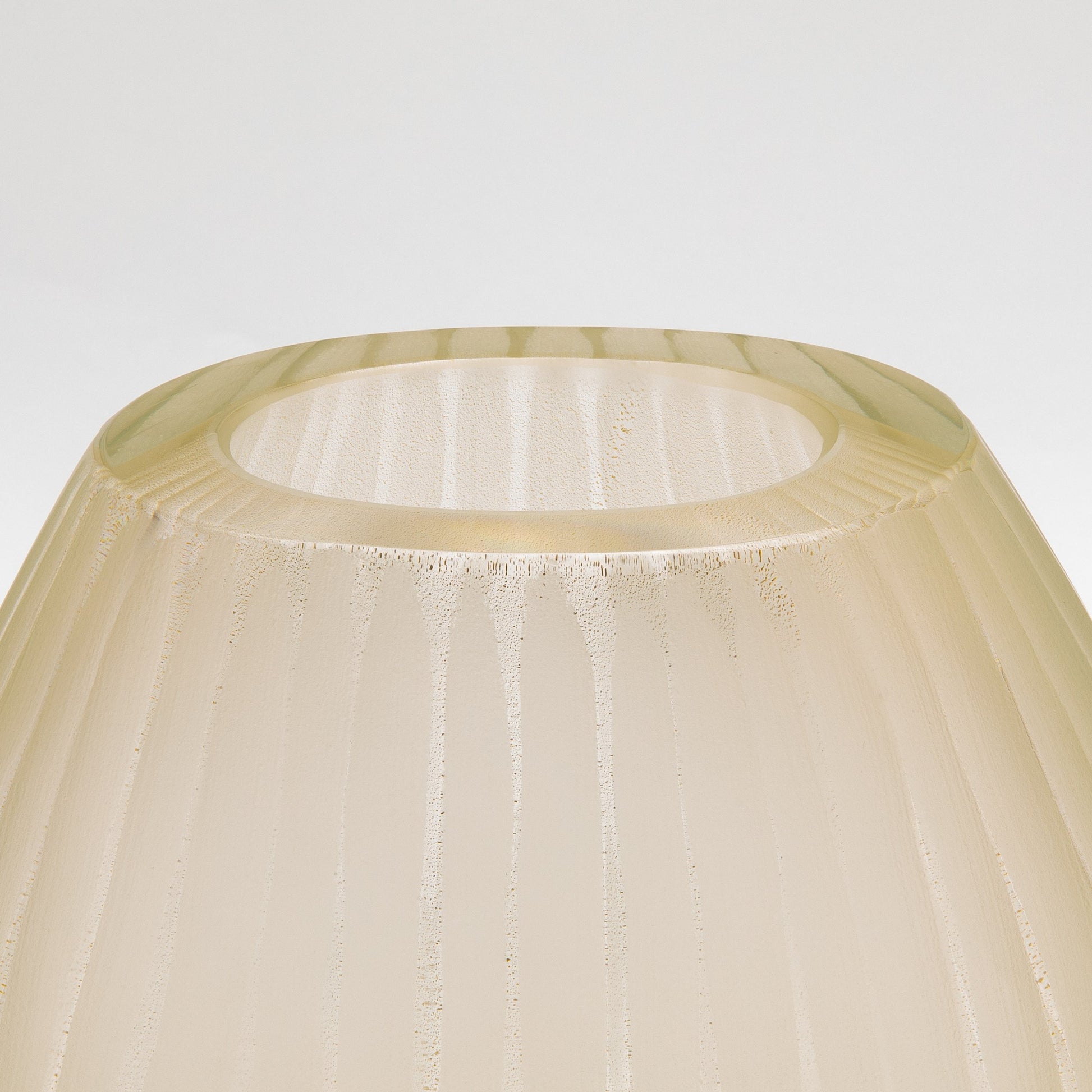 Murano Supreme Vase in Clear with 24-karat Gold Flecks