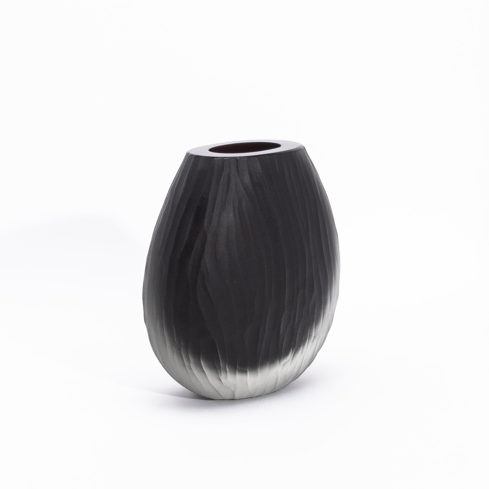 Murano Supreme Vase in Onyx Black