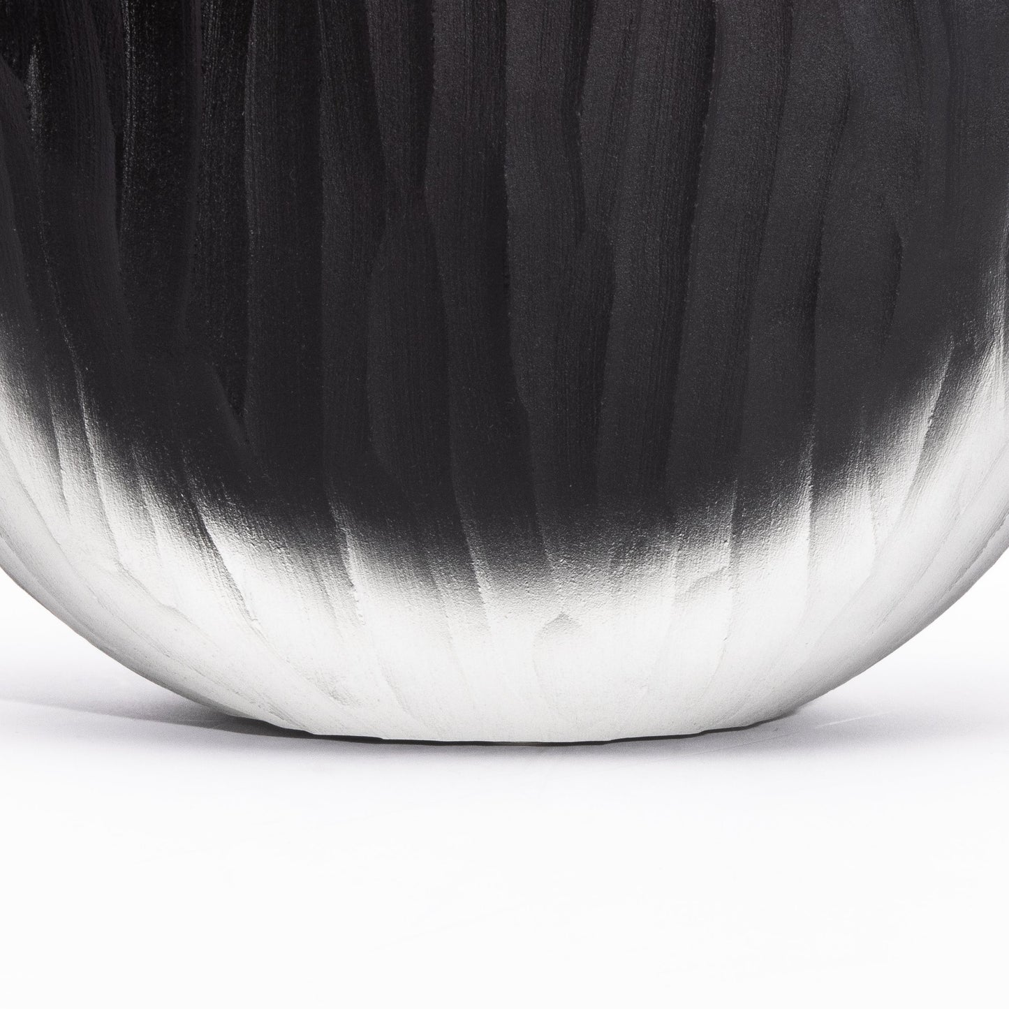 Murano Supreme Vase in Onyx Black