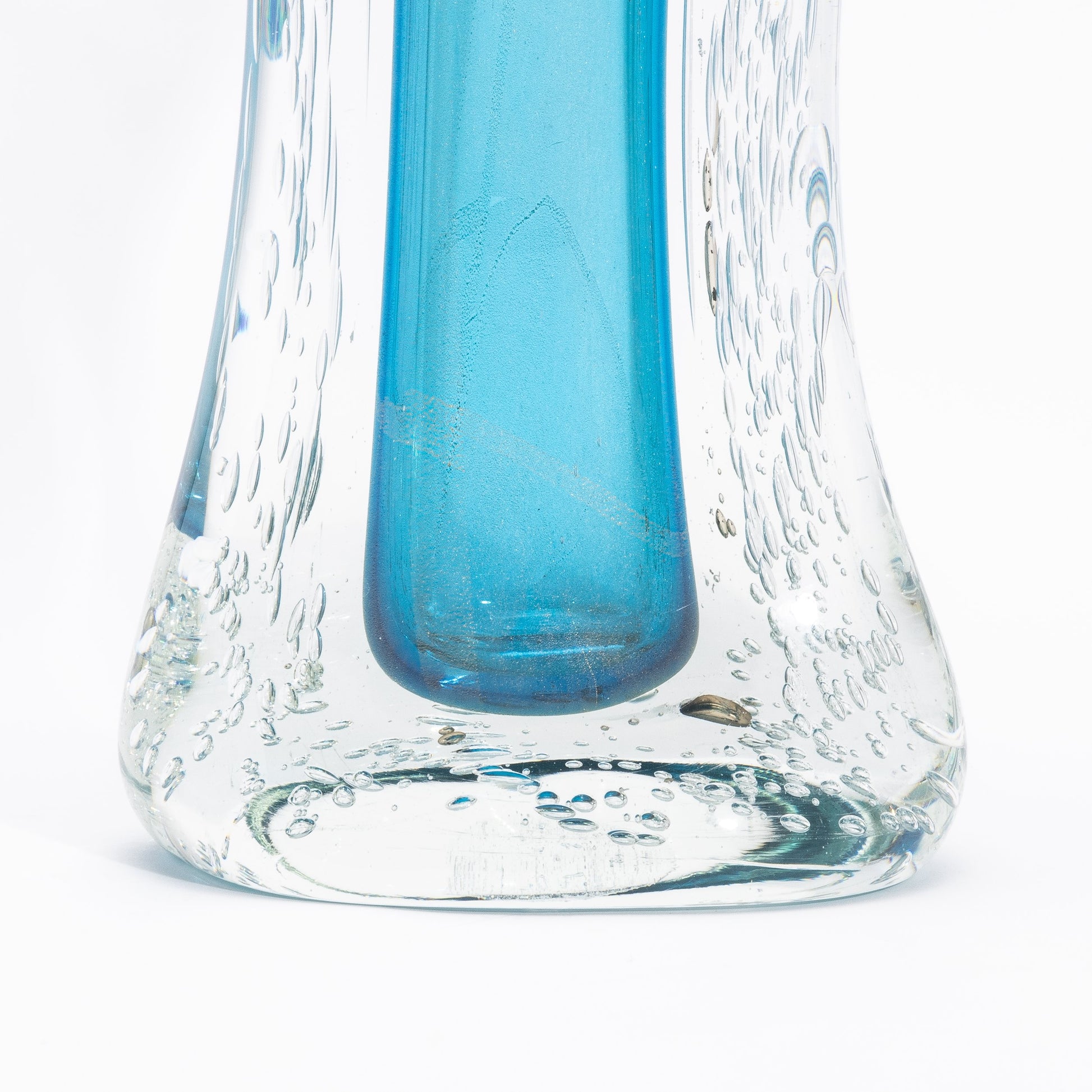 Murano Modern Fluid Vase in Aquamarine Blue with Bubbles