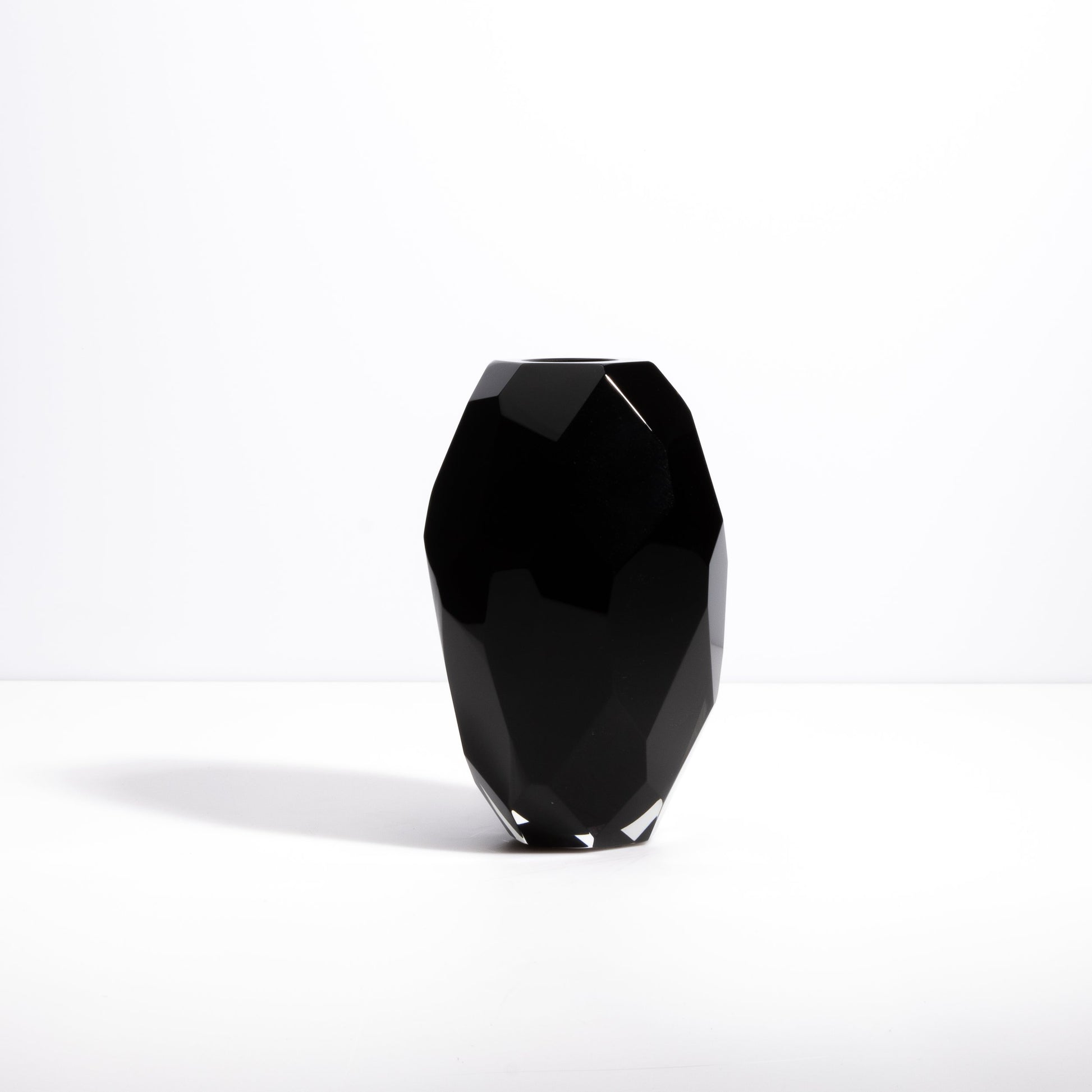 Facet Vase Black S