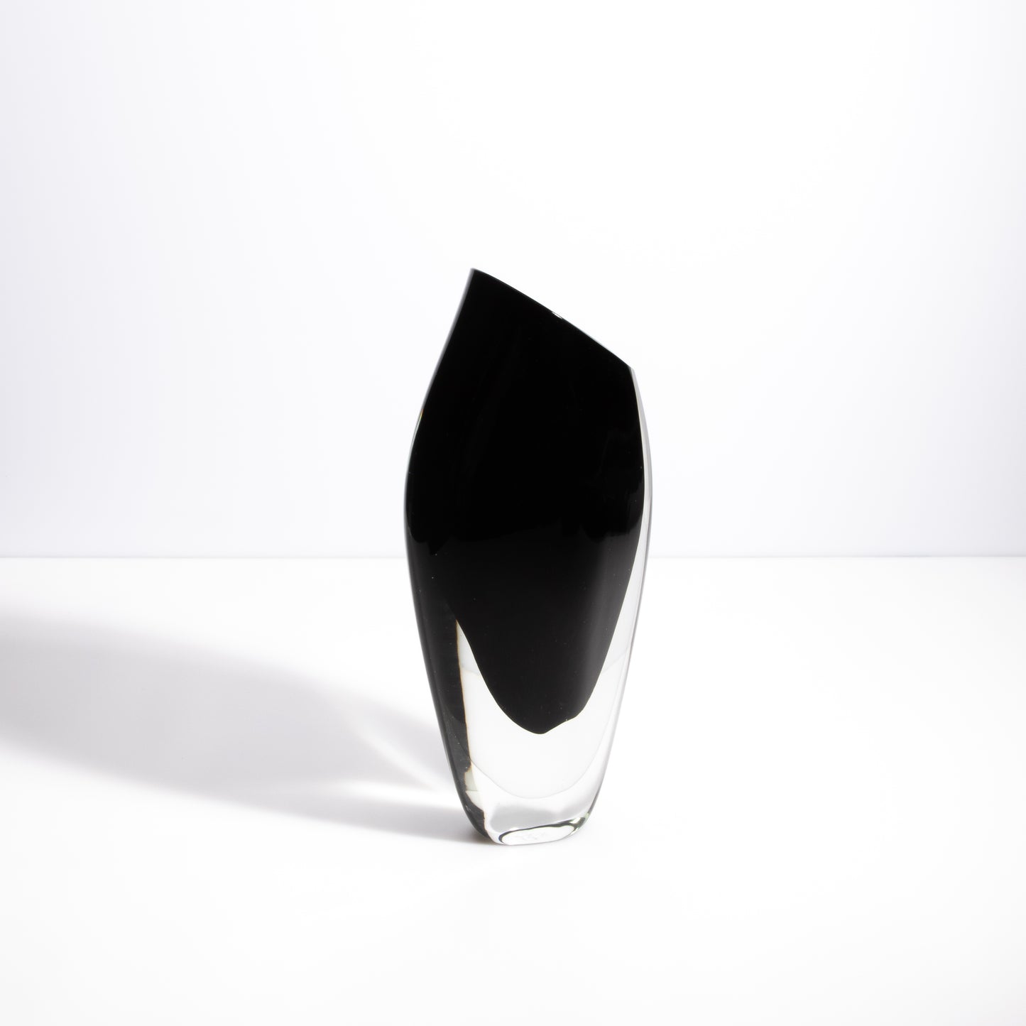 Murano Vase With Side Cut in Onyx Black