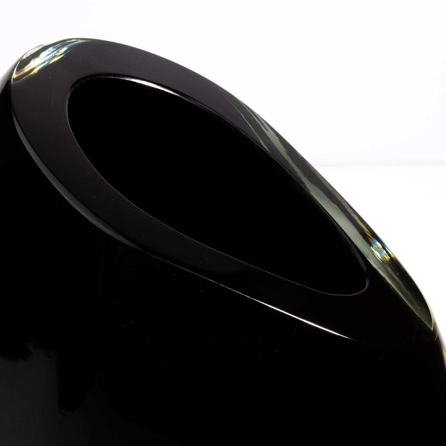 Murano Vase With Side Cut in Onyx Black