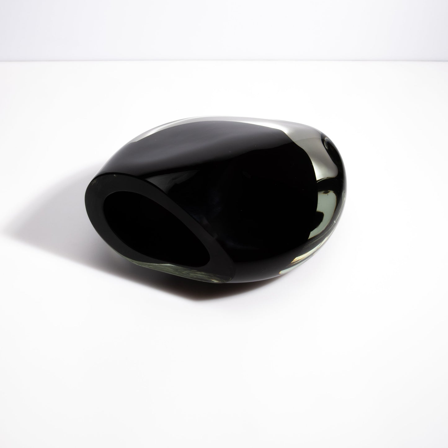 Murano Vase With Side Cut in Onyx Black