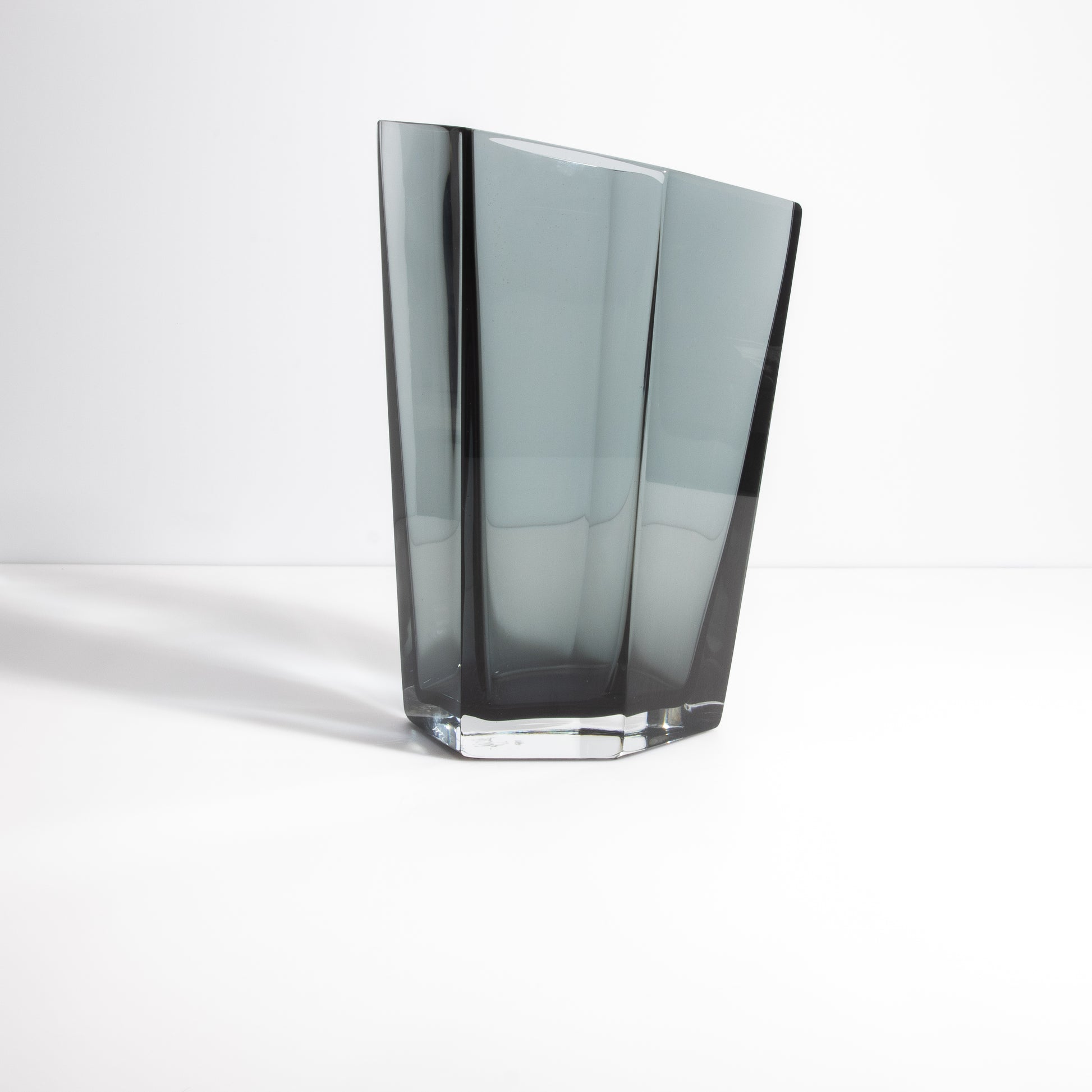 Murano Penta Vase in Grey
