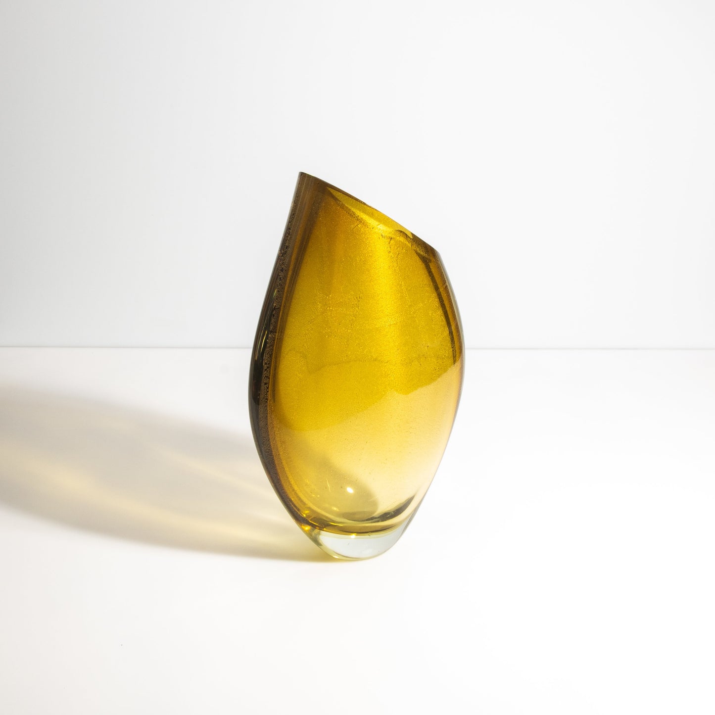 Murano Teardrop Vase in Amber with 24-Karat Gold Flecks