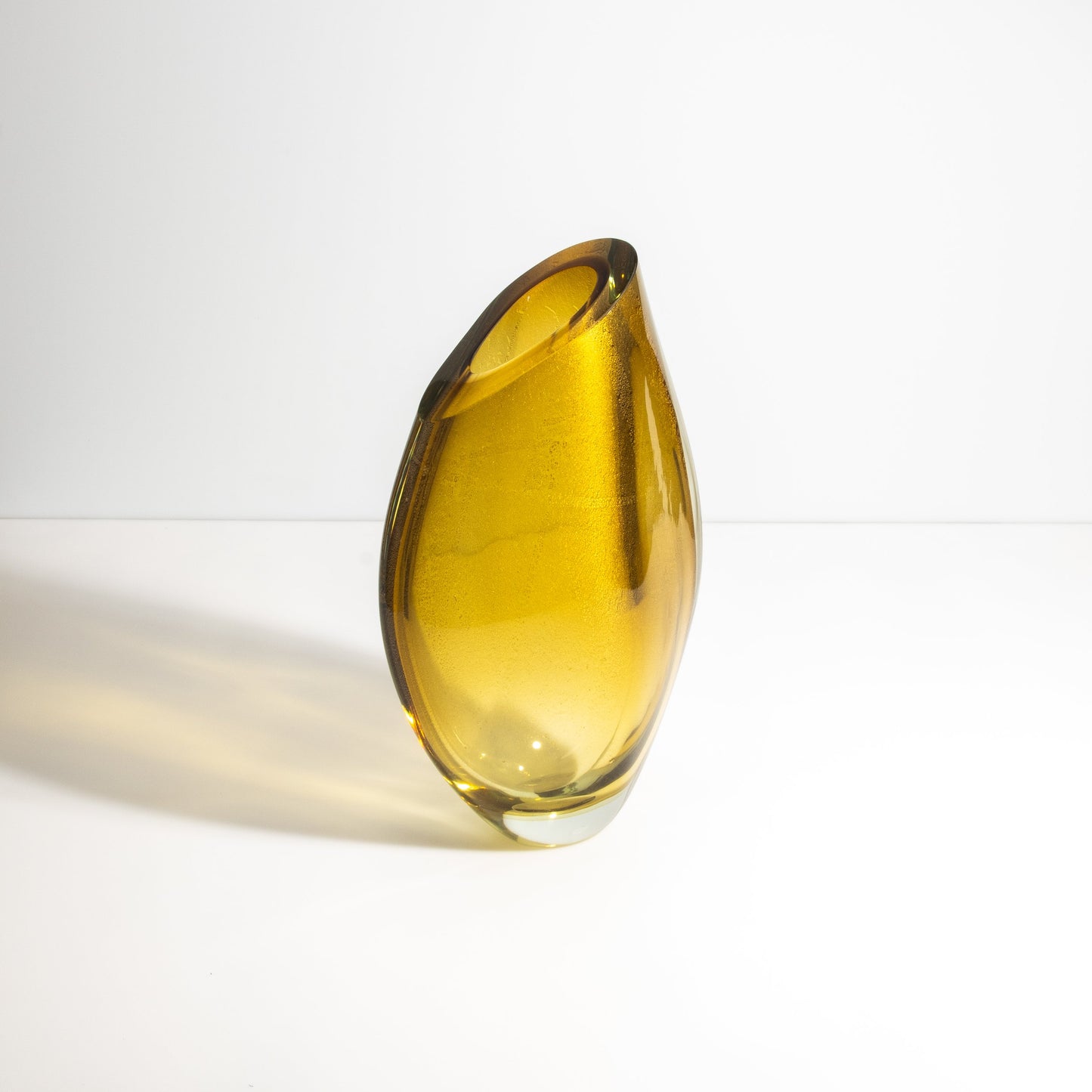 Murano Teardrop Vase in Amber with 24-Karat Gold Flecks