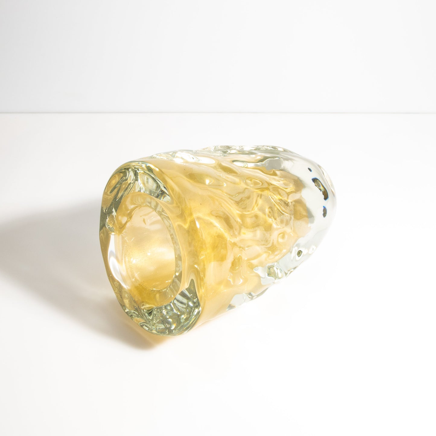Murano Buri Vase in Clear with 24-Karat Gold Flecks