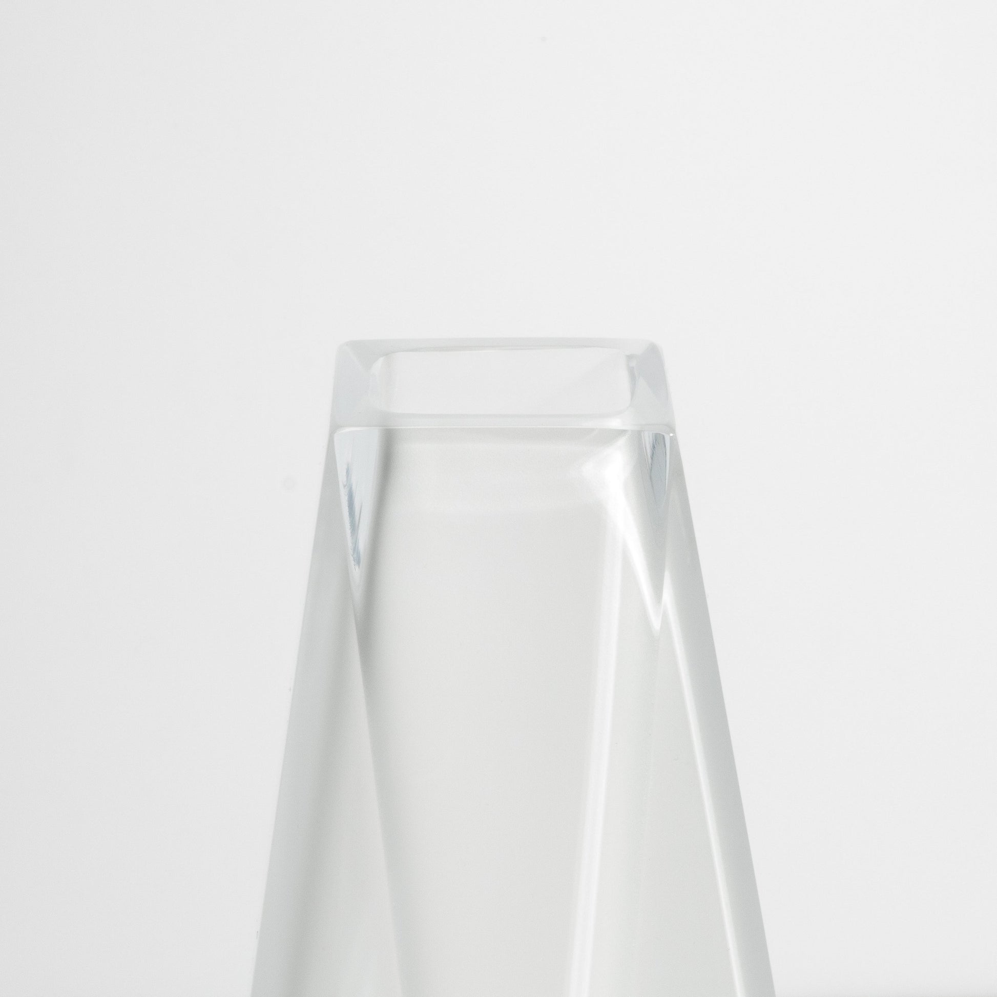 Murano Goccia Vase in Frosted White