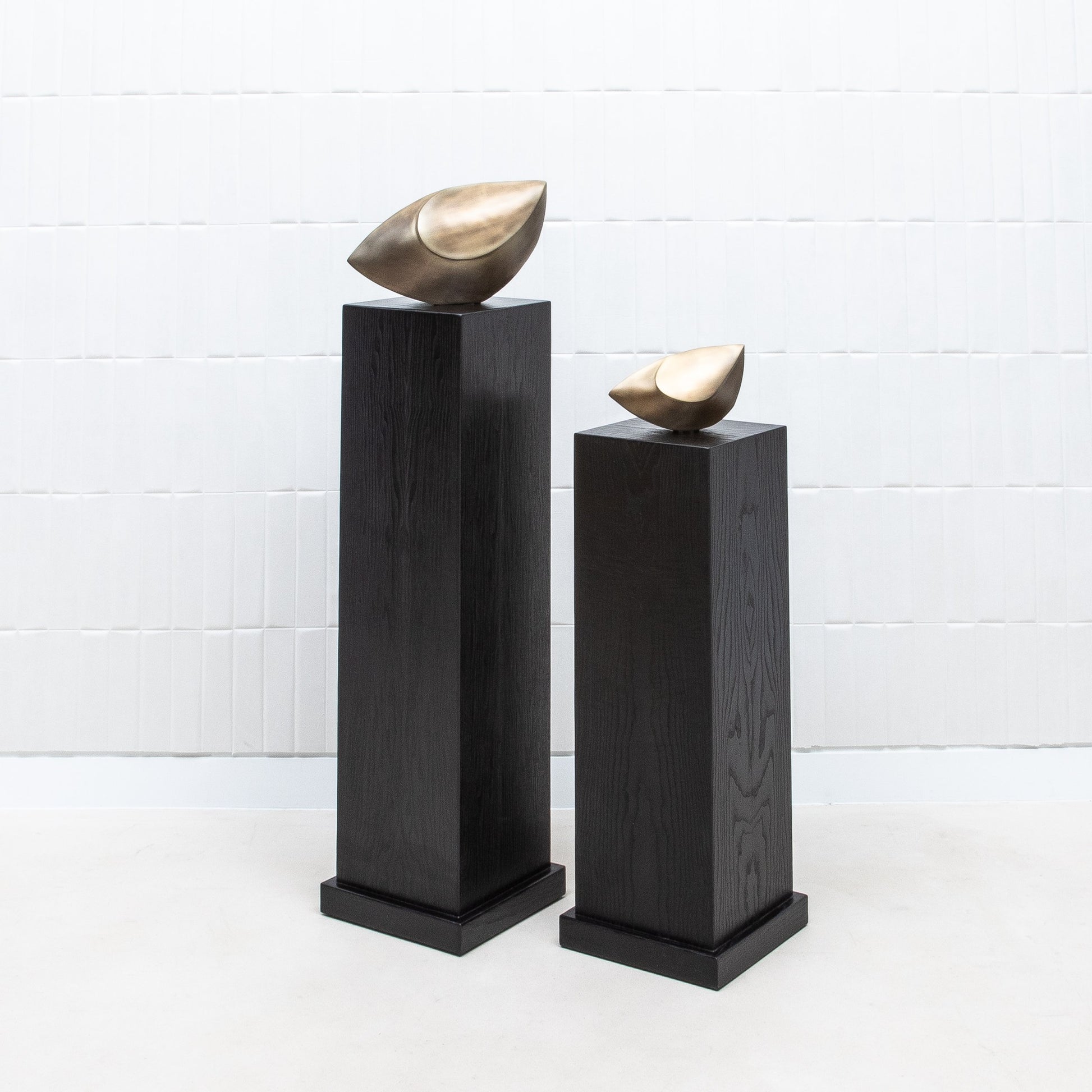 Modern Classic Oak Columns by R&Y Augousti