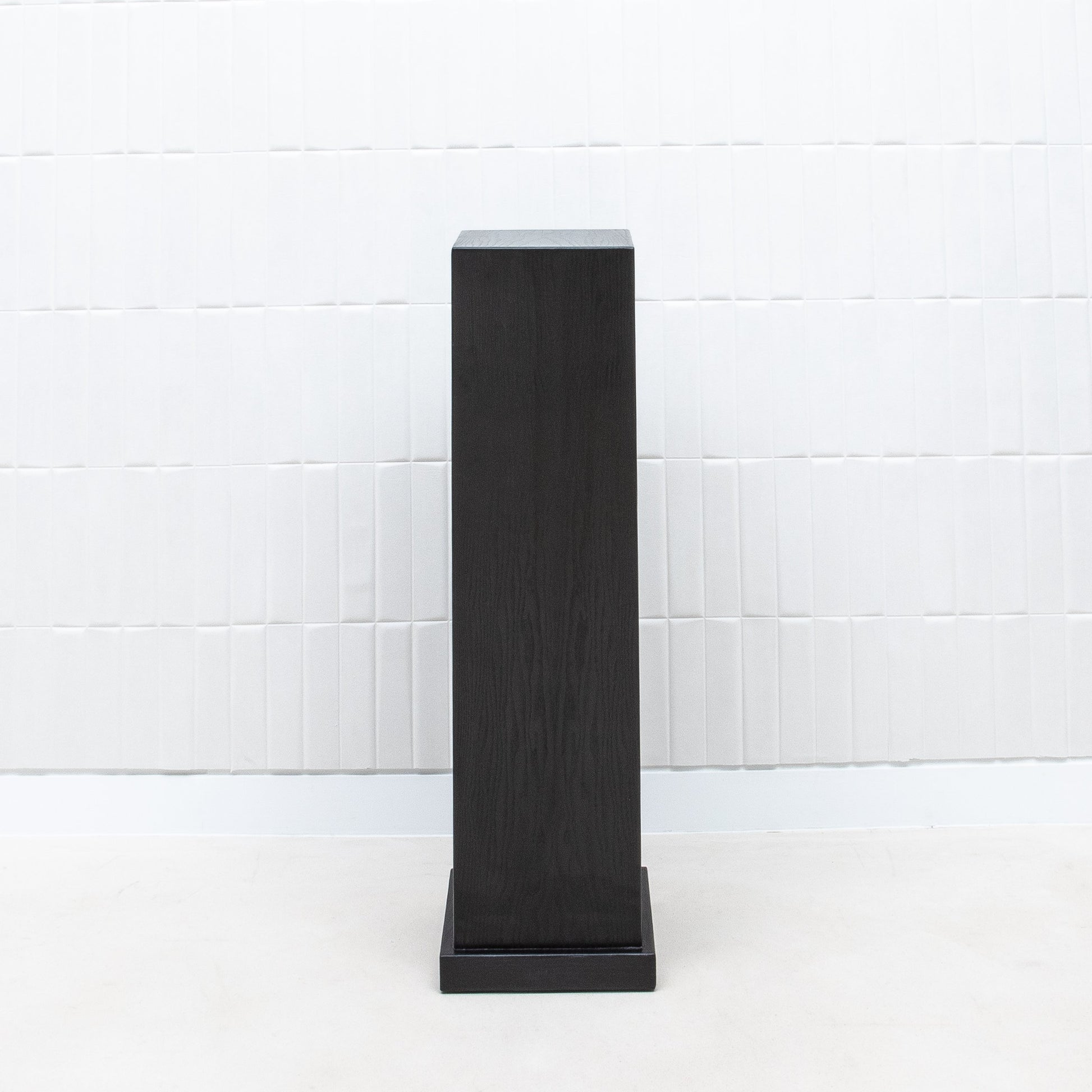 Modern Classic Oak Columns by R&Y Augousti