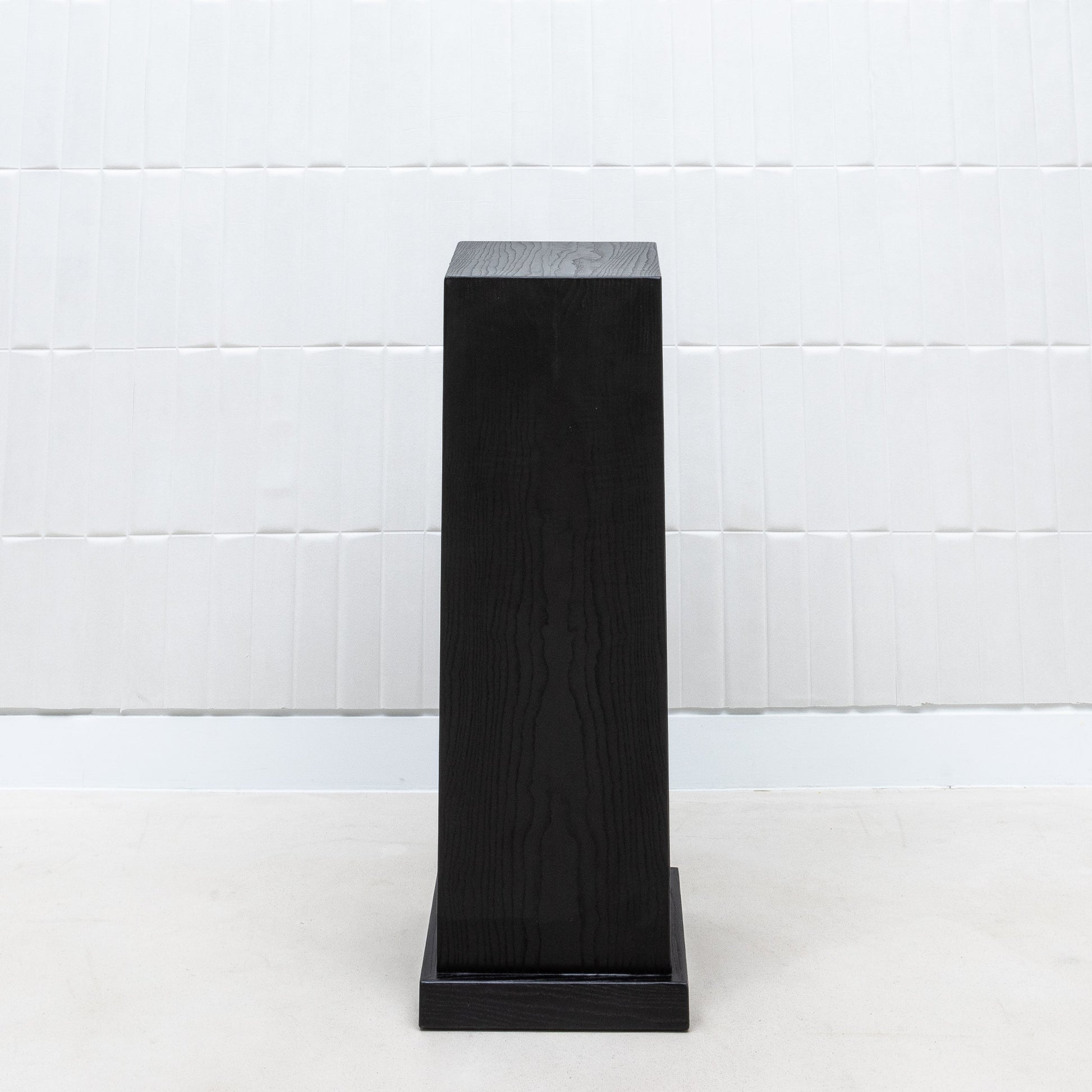 Modern Classic Oak Columns by R&Y Augousti