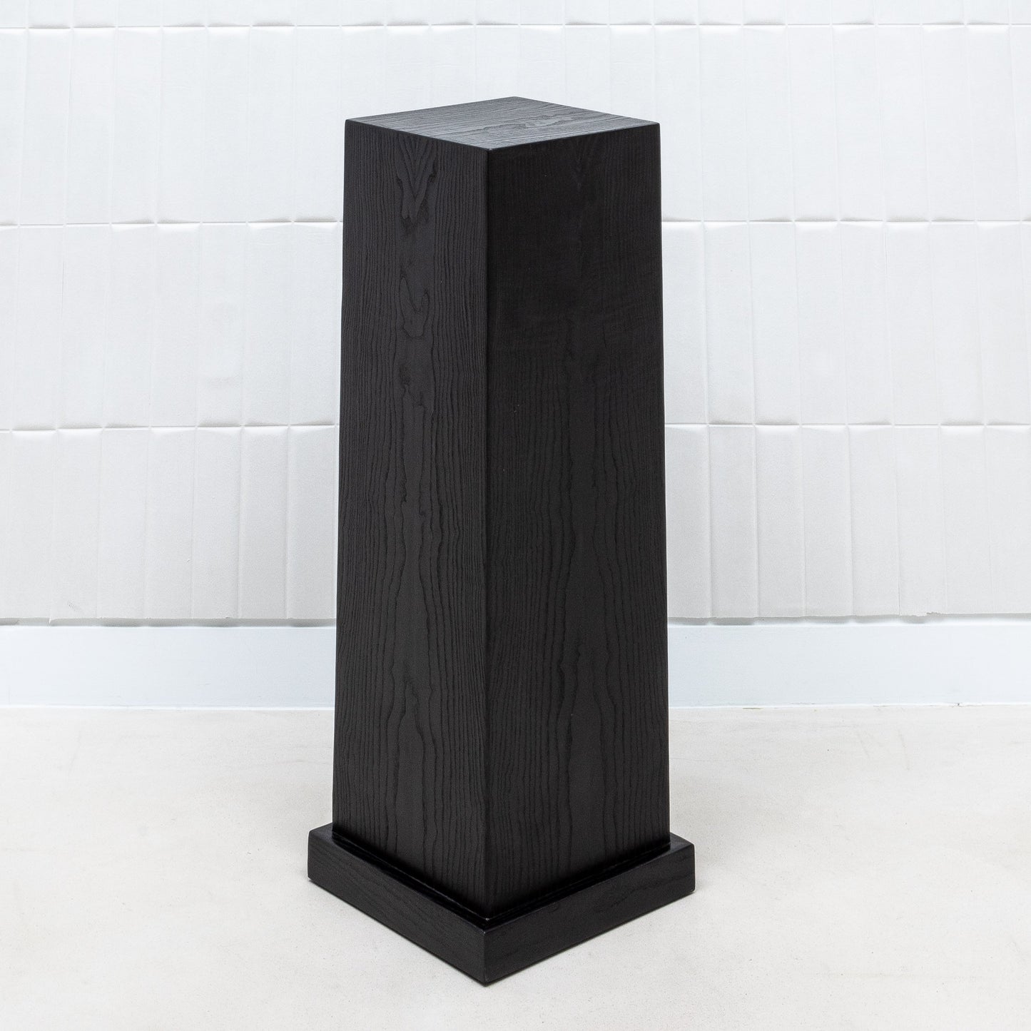 Modern Classic Oak Columns by R&Y Augousti