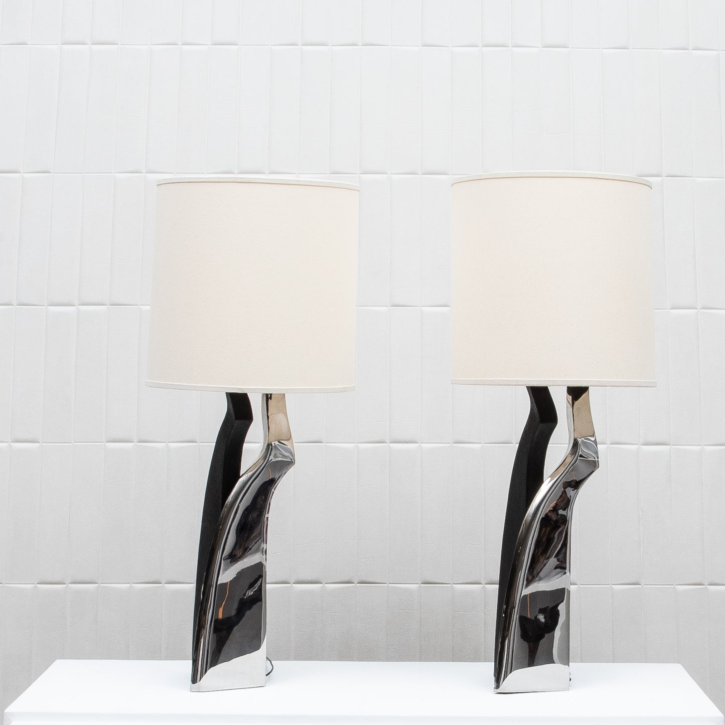 Pair of Modern Lamps in Black Shagreen with Polished Steel by Kifu Paris