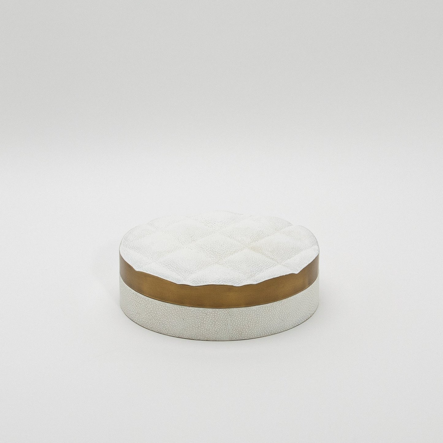 Set of 2 Quilted Boxes in White Shagreen with Bronze Patina Brass by Kifu Paris
