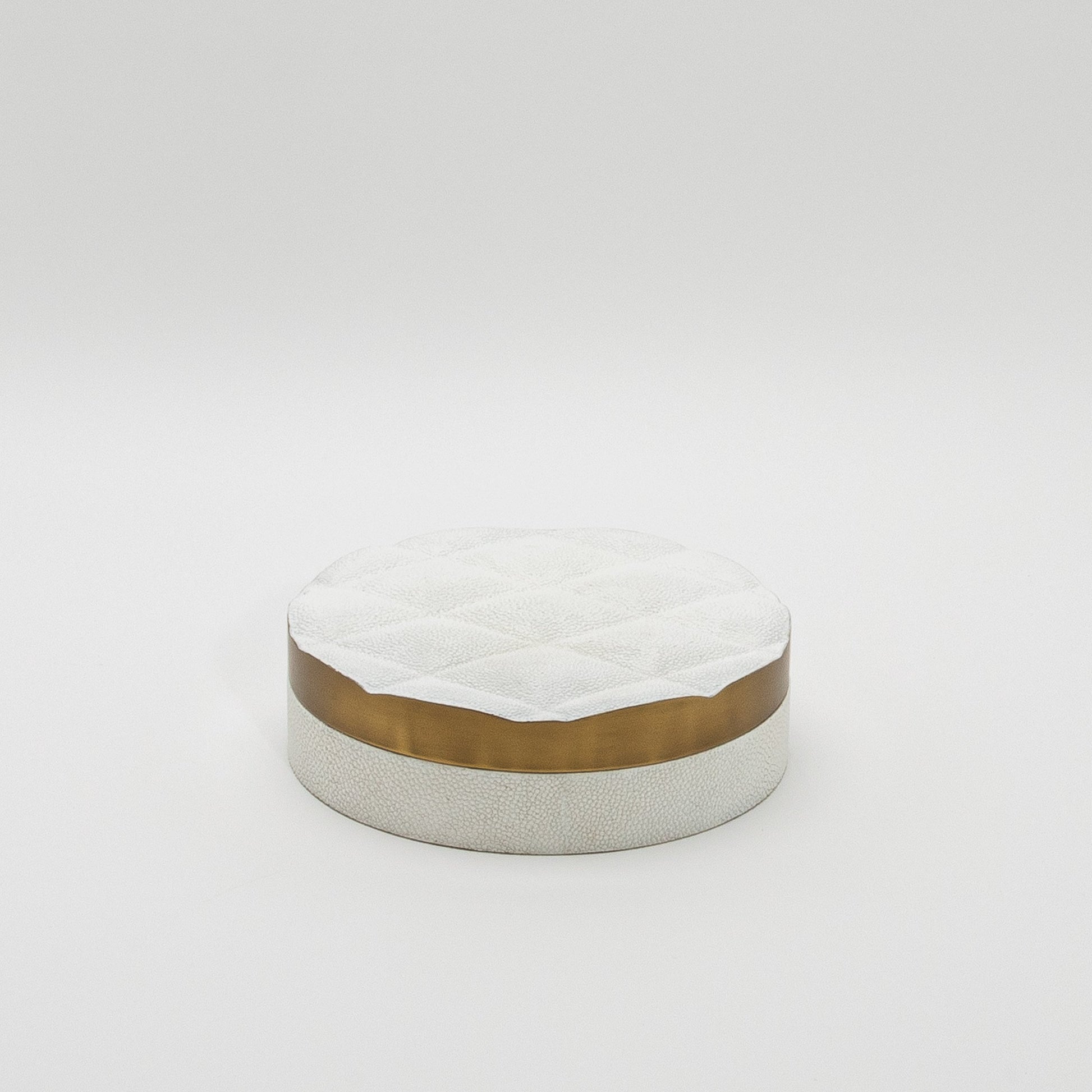 Set of 2 Quilted Boxes in White Shagreen with Bronze Patina Brass by Kifu Paris