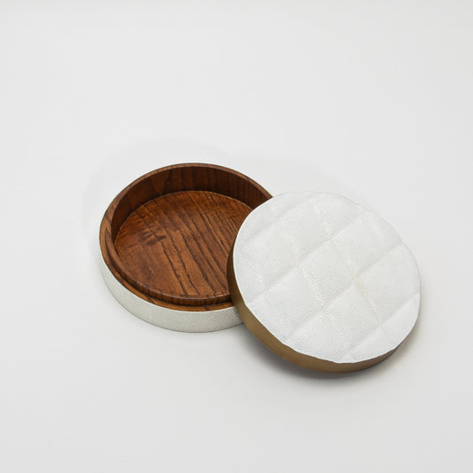 Set of 2 Quilted Boxes in White Shagreen with Bronze Patina Brass by Kifu Paris