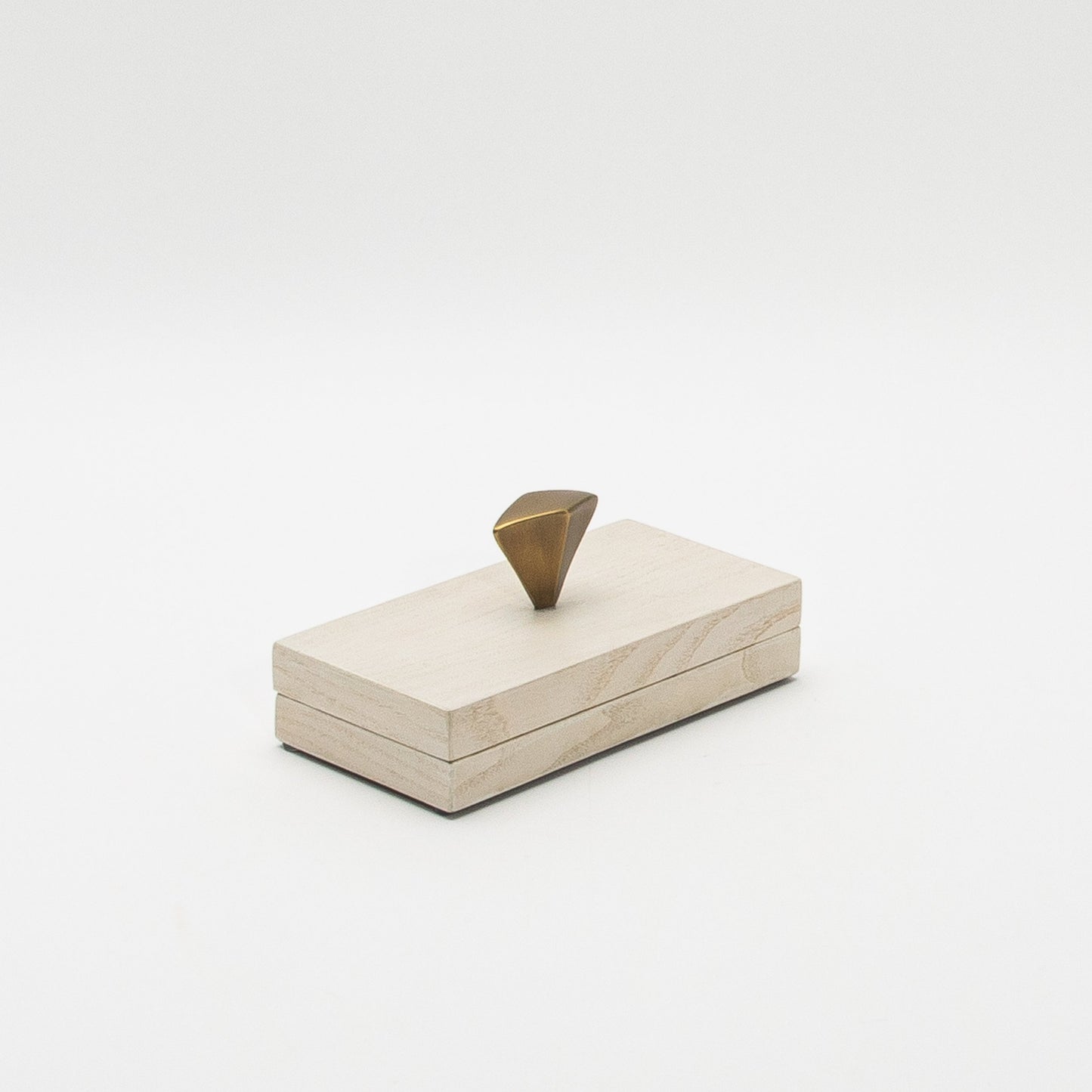Box in White Oak with Bronze Patina Brass Knob by Kifu Paris