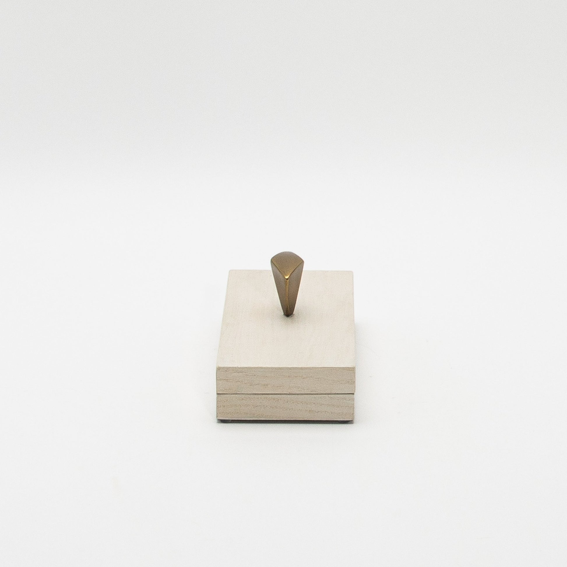 Box in White Oak with Bronze Patina Brass Knob by Kifu Paris