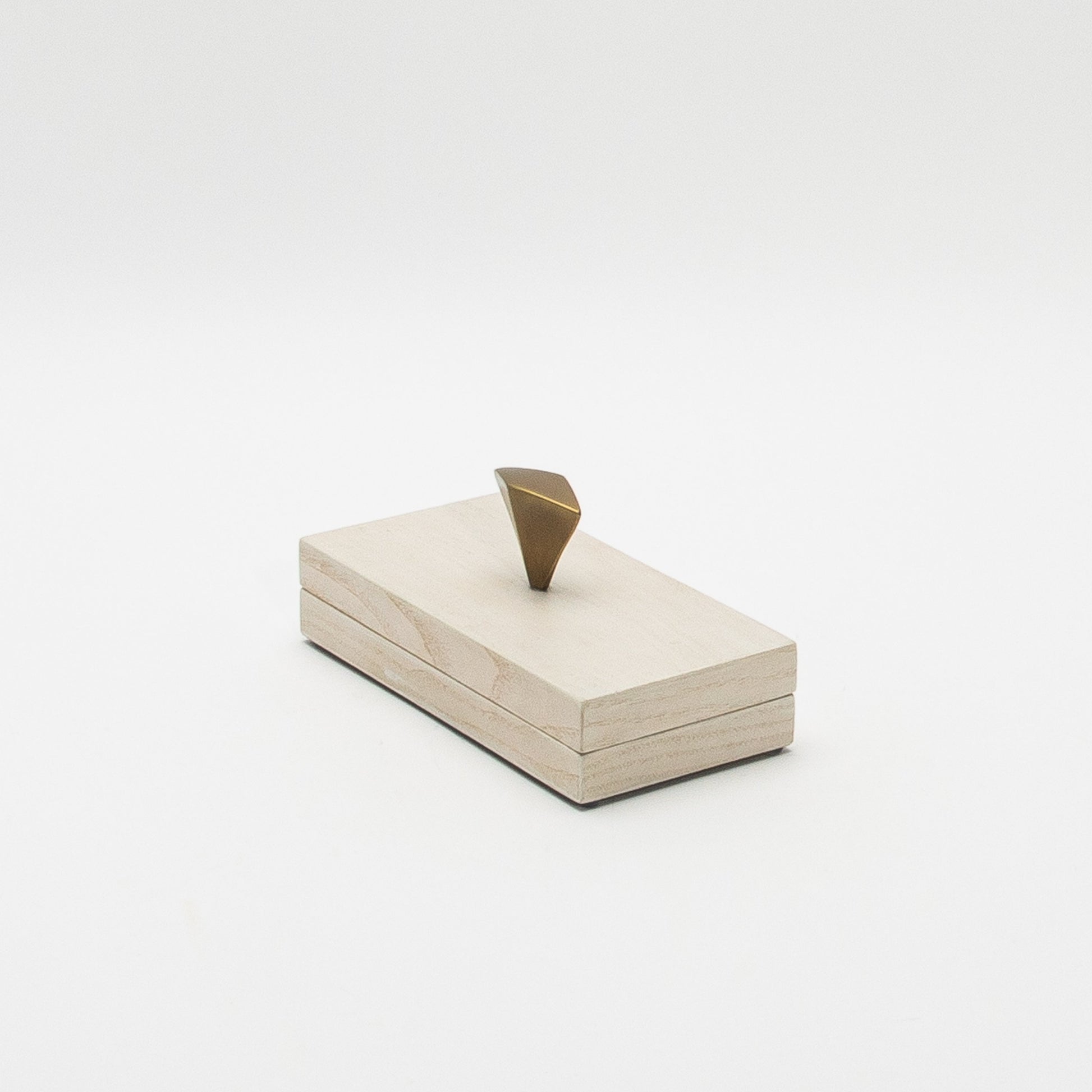 Box in White Oak with Bronze Patina Brass Knob by Kifu Paris