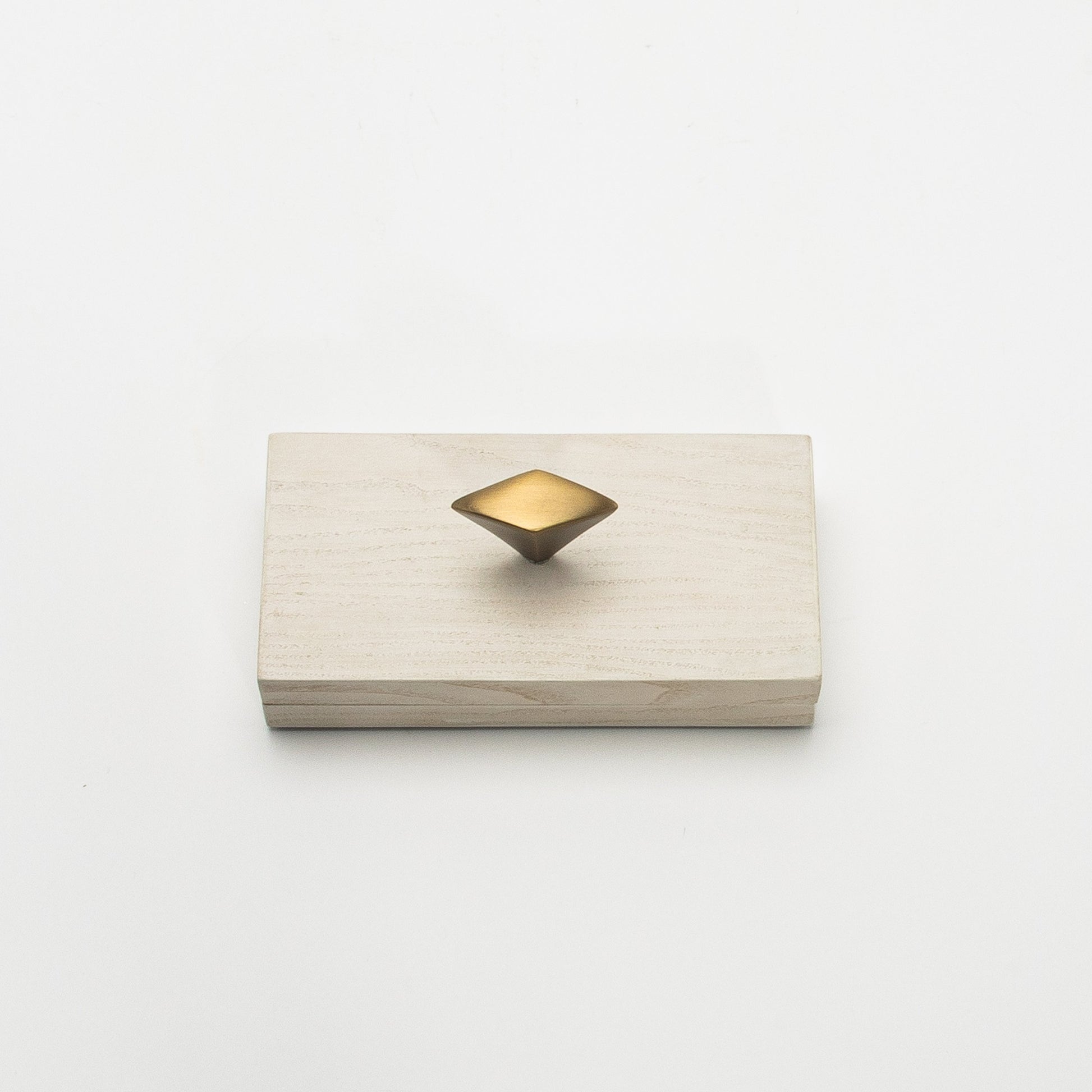 Box in White Oak with Bronze Patina Brass Knob by Kifu Paris