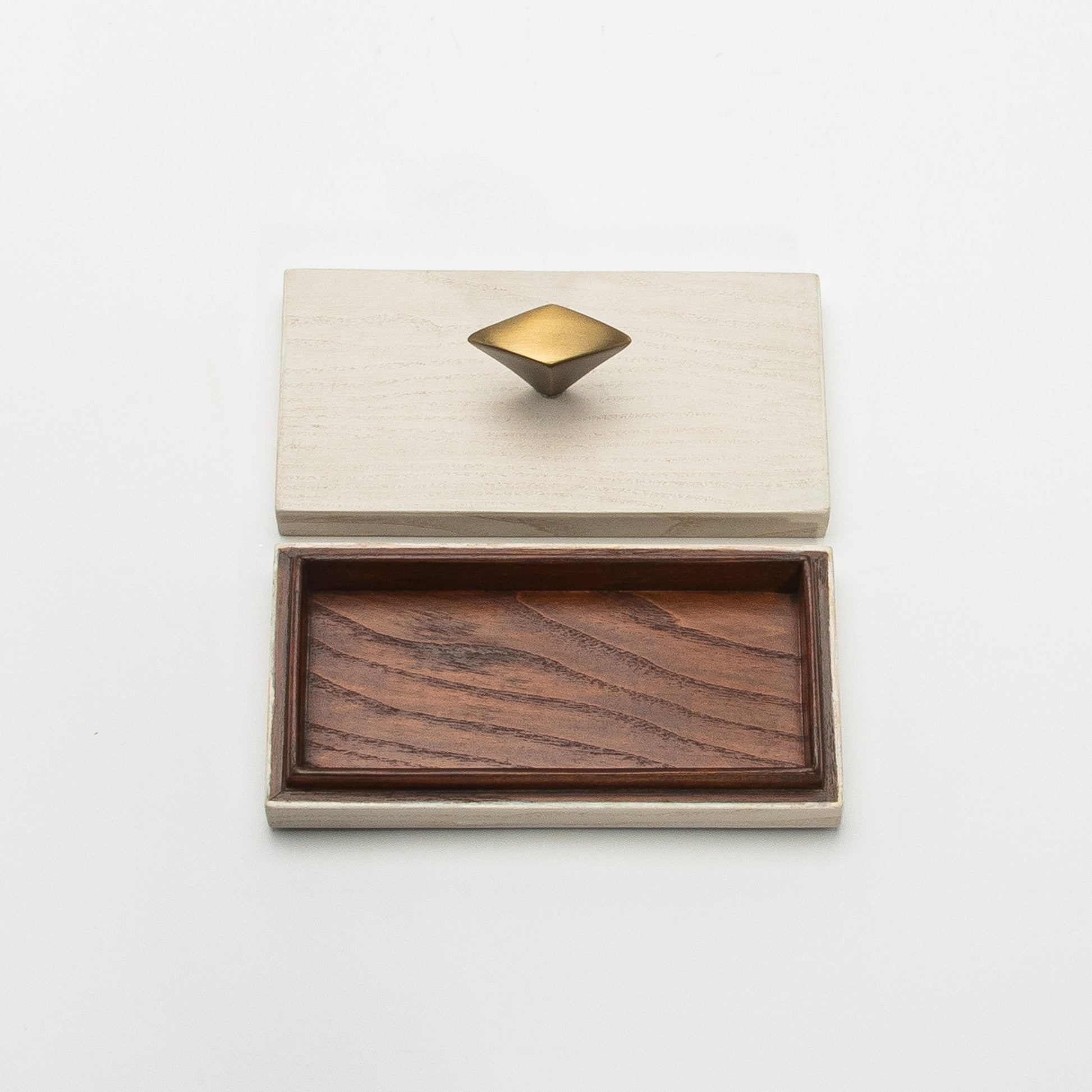 Box in White Oak with Bronze Patina Brass Knob by Kifu Paris