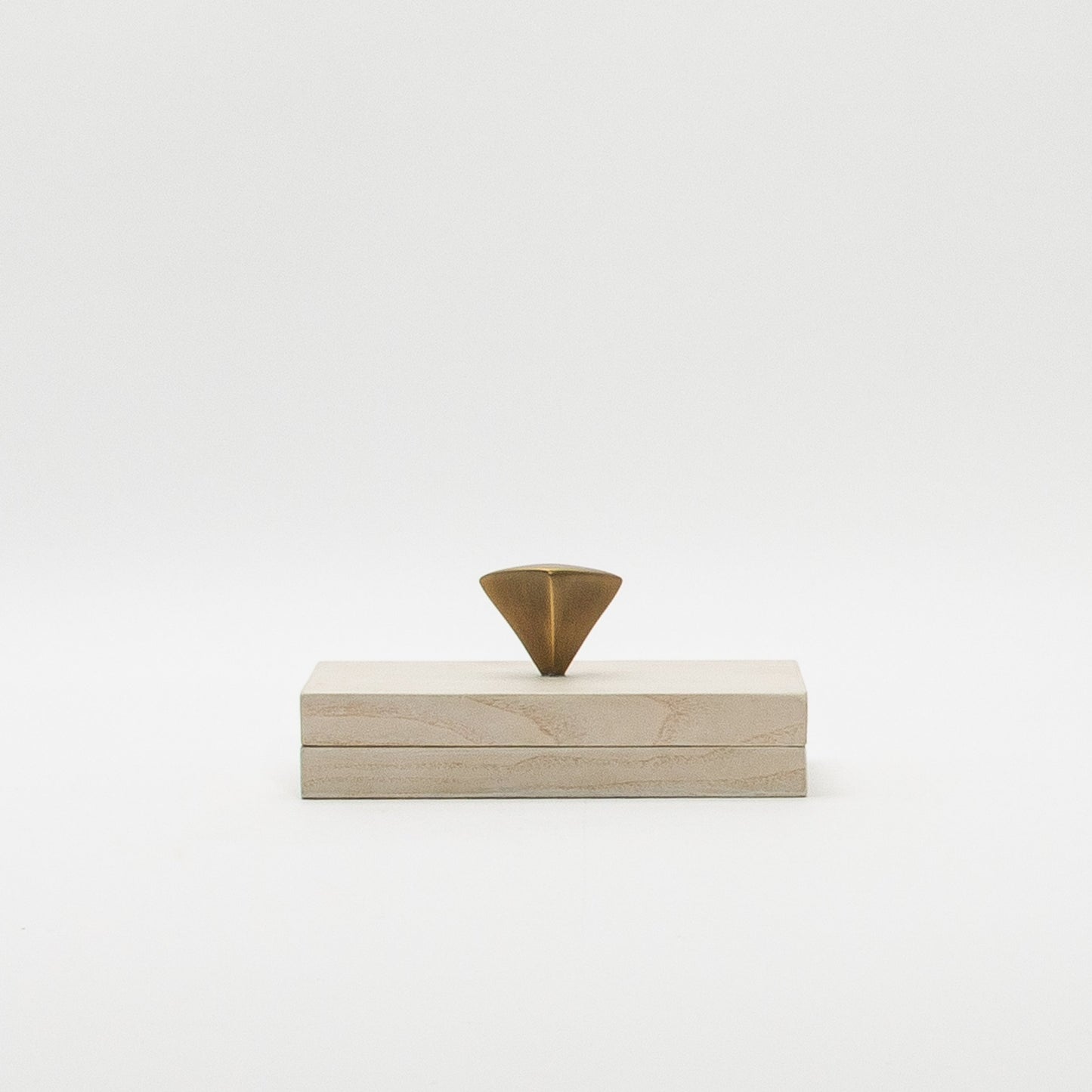 Box in White Oak with Bronze Patina Brass Knob by Kifu Paris