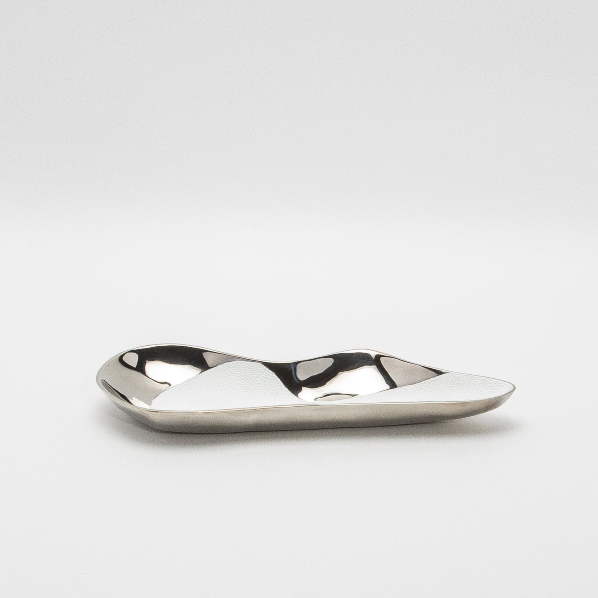 Bowl in Stainless Steel with White Shagreen Details by KIFU Paris