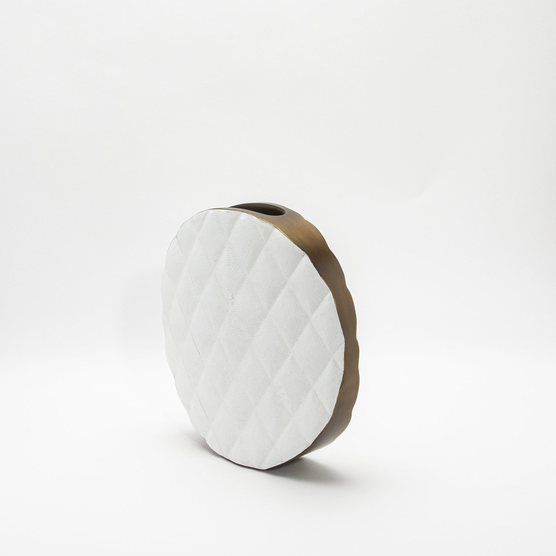 Quilted Vase in White Shagreen with Brass by Kifu Paris