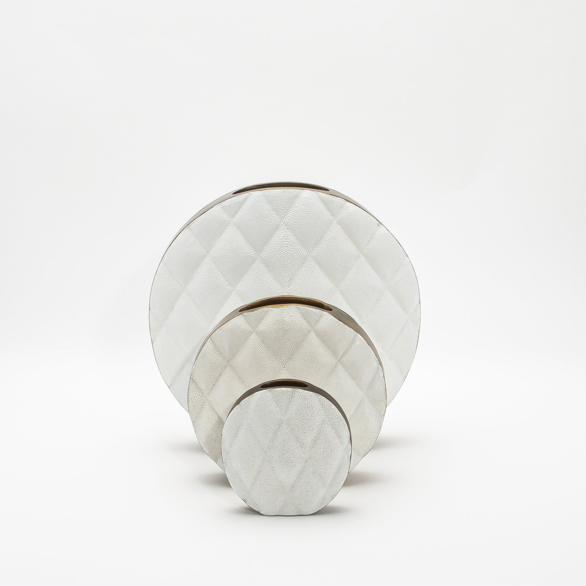 Quilted Vase in White Shagreen with Brass by Kifu Paris