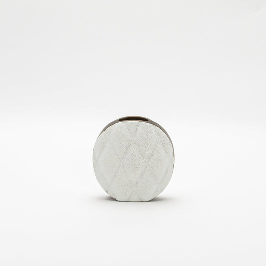 Quilted Vase in White Shagreen by KIFU Paris
