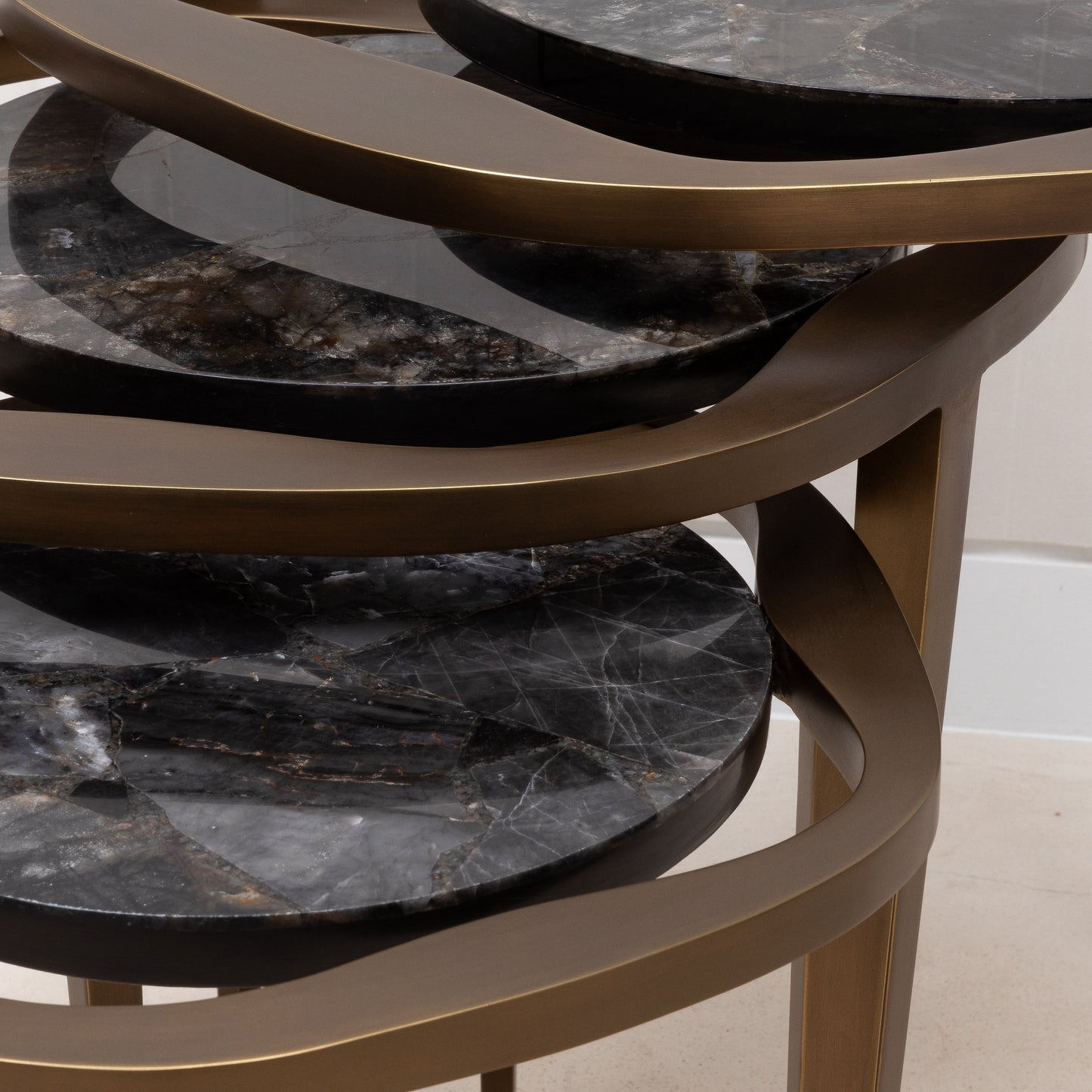 Set of Lilly Tables in Quartz by R&Y Augousti