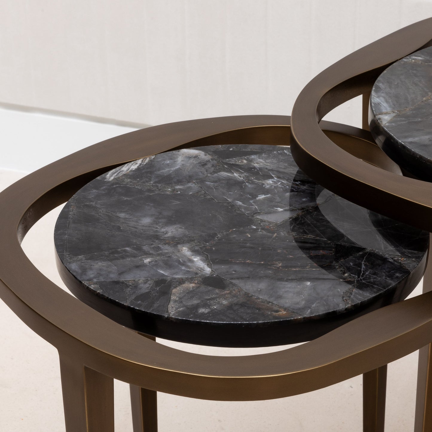 Set of Lilly Tables in Quartz by R&Y Augousti
