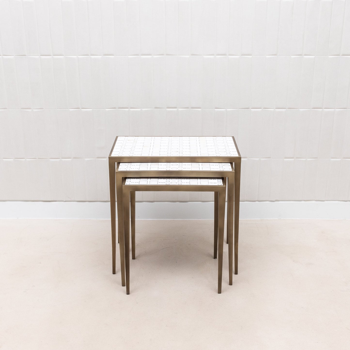Set of Nesting Tables in White Shagreen and Mother of Pearl by R&Y Augousti