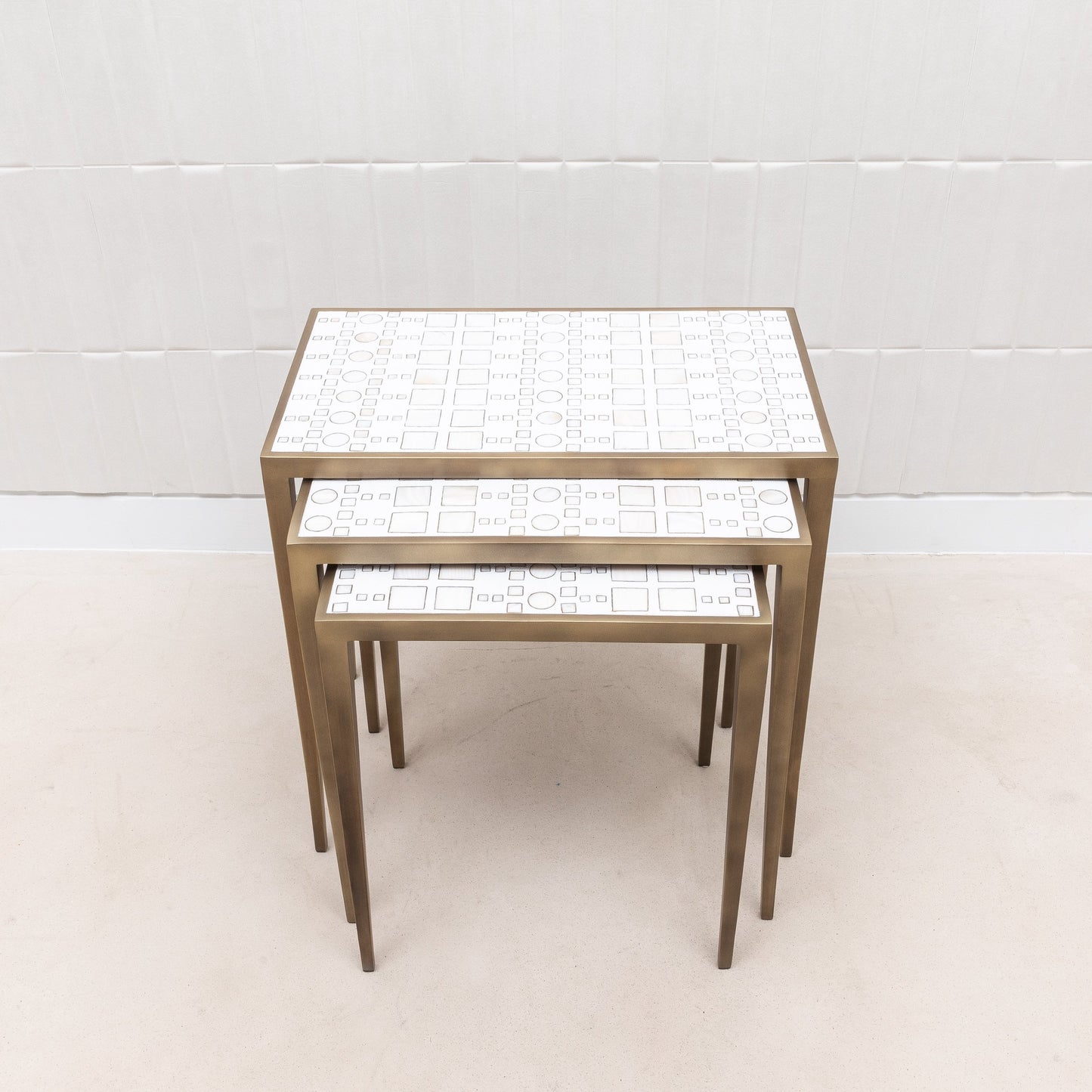 Set of Nesting Tables in White Shagreen and Mother of Pearl by R&Y Augousti