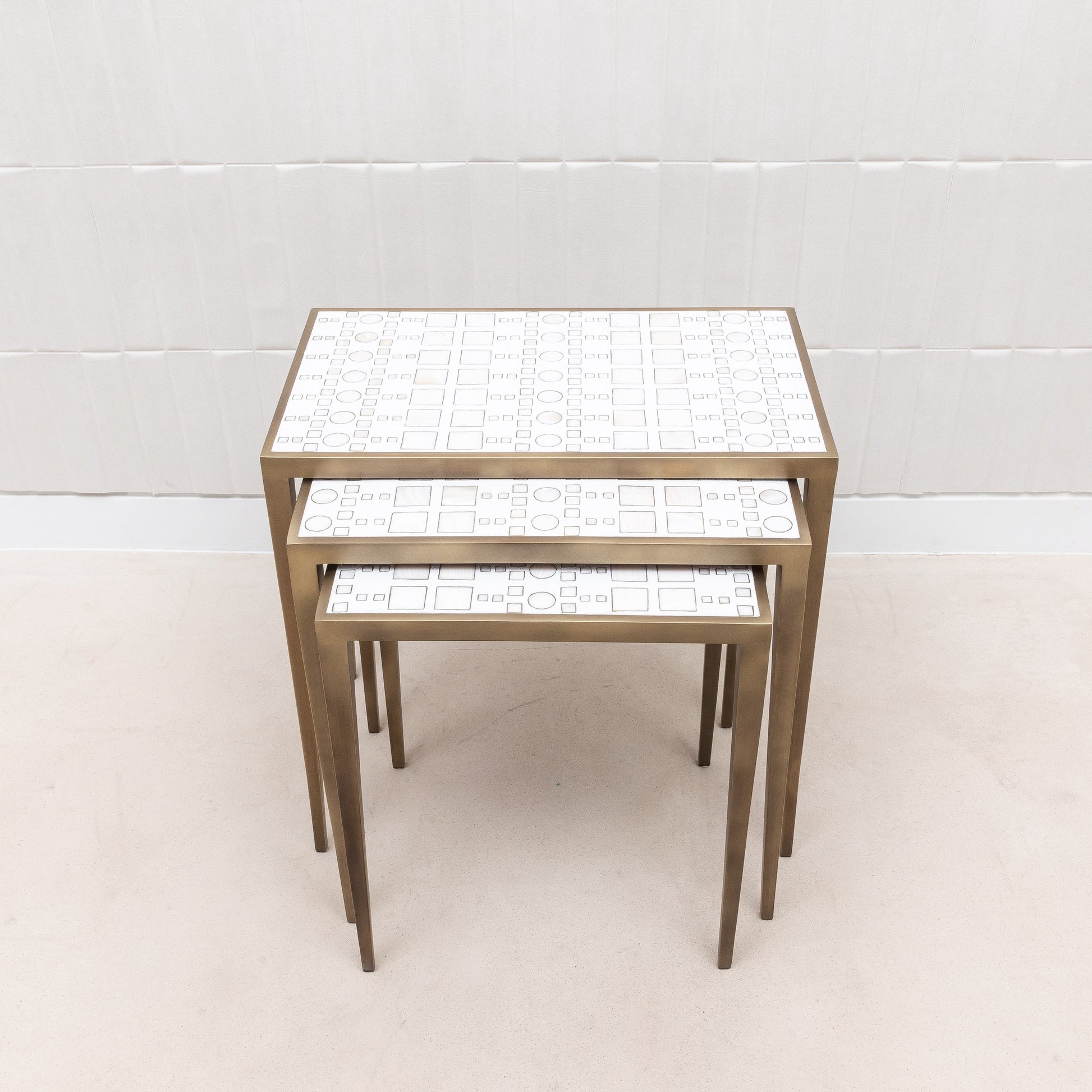 Set of Nesting Tables in White Shagreen and Mother of Pearl by R&Y Augousti