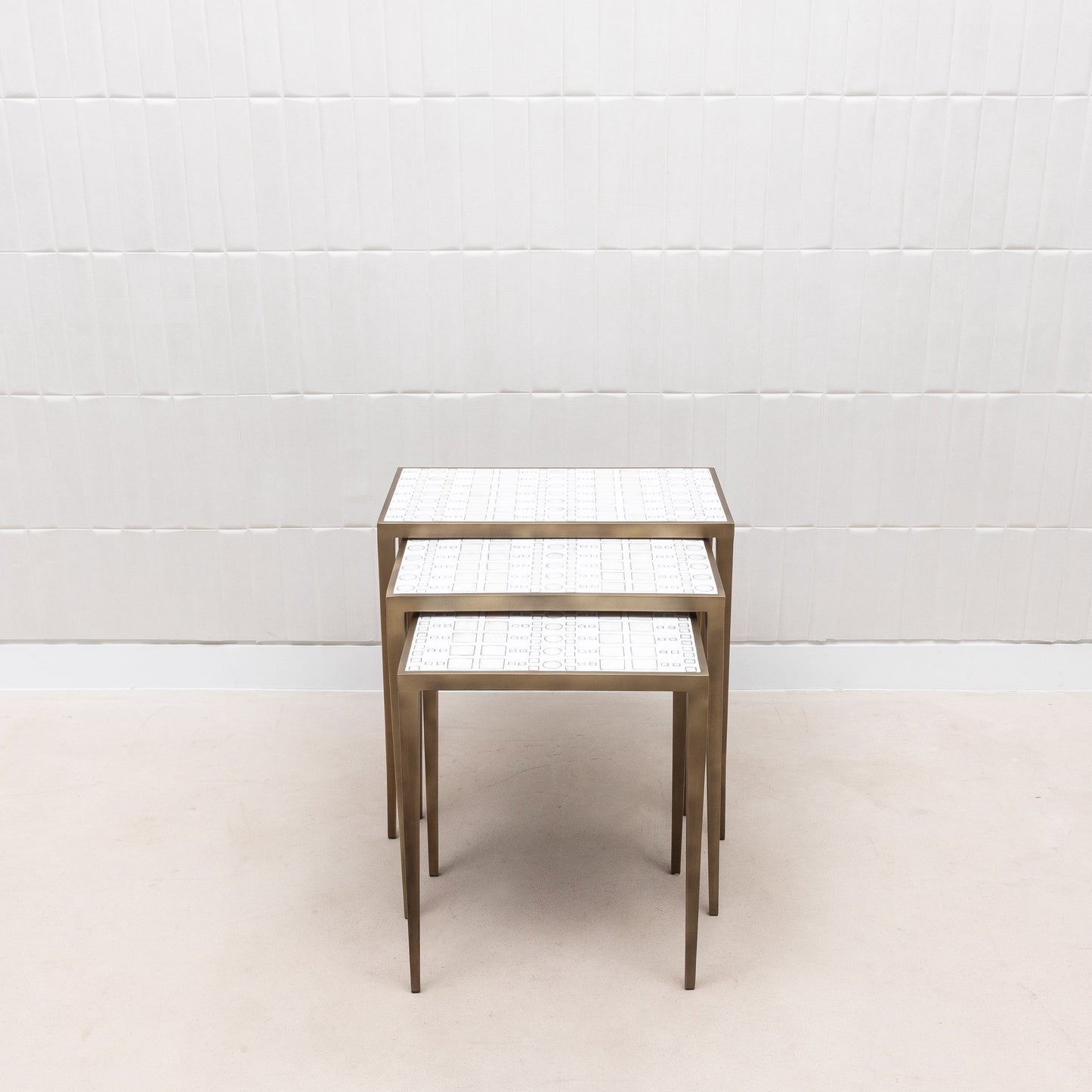 Set of Nesting Tables in White Shagreen and Mother of Pearl by R&Y Augousti