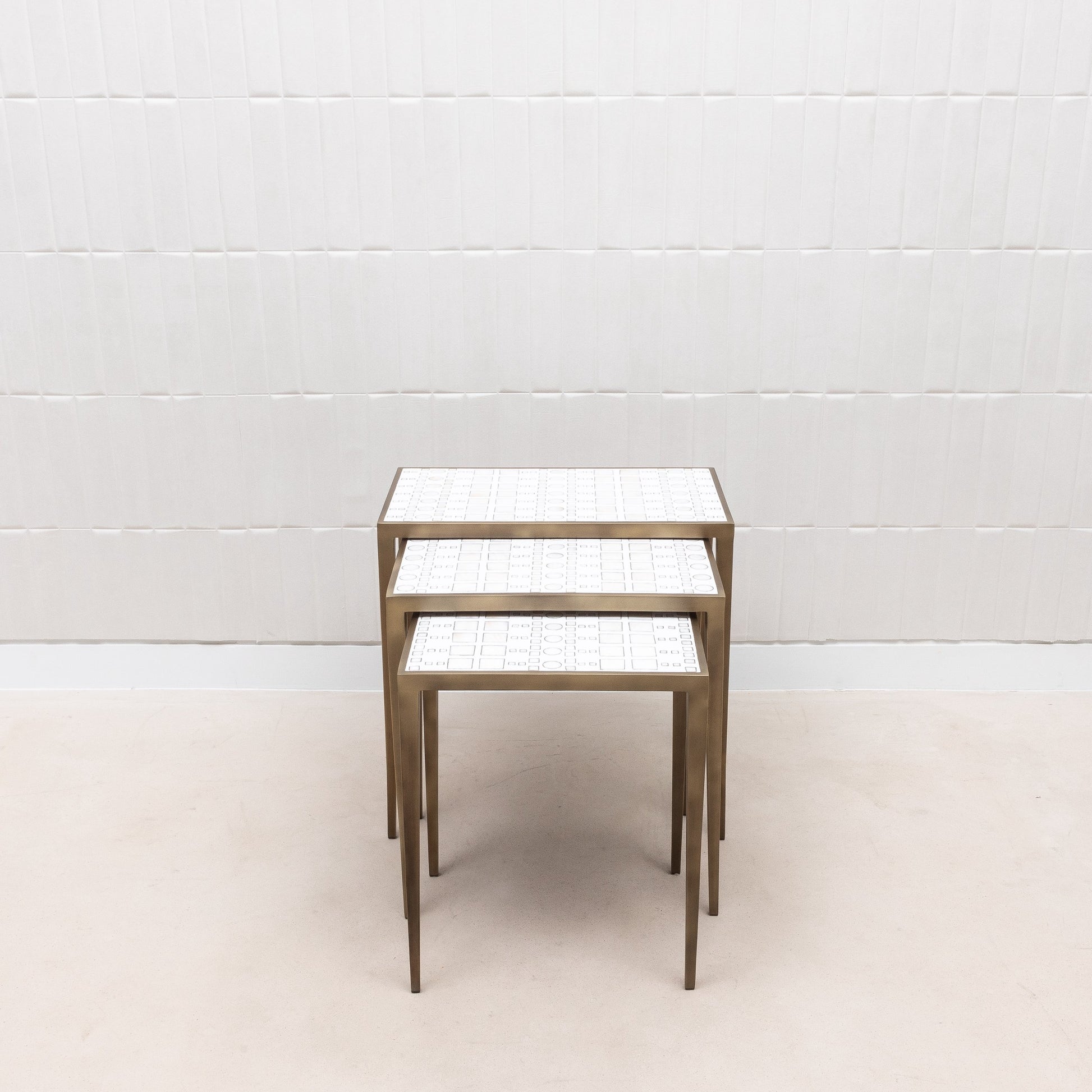 Set of Nesting Tables in White Shagreen and Mother of Pearl by R&Y Augousti