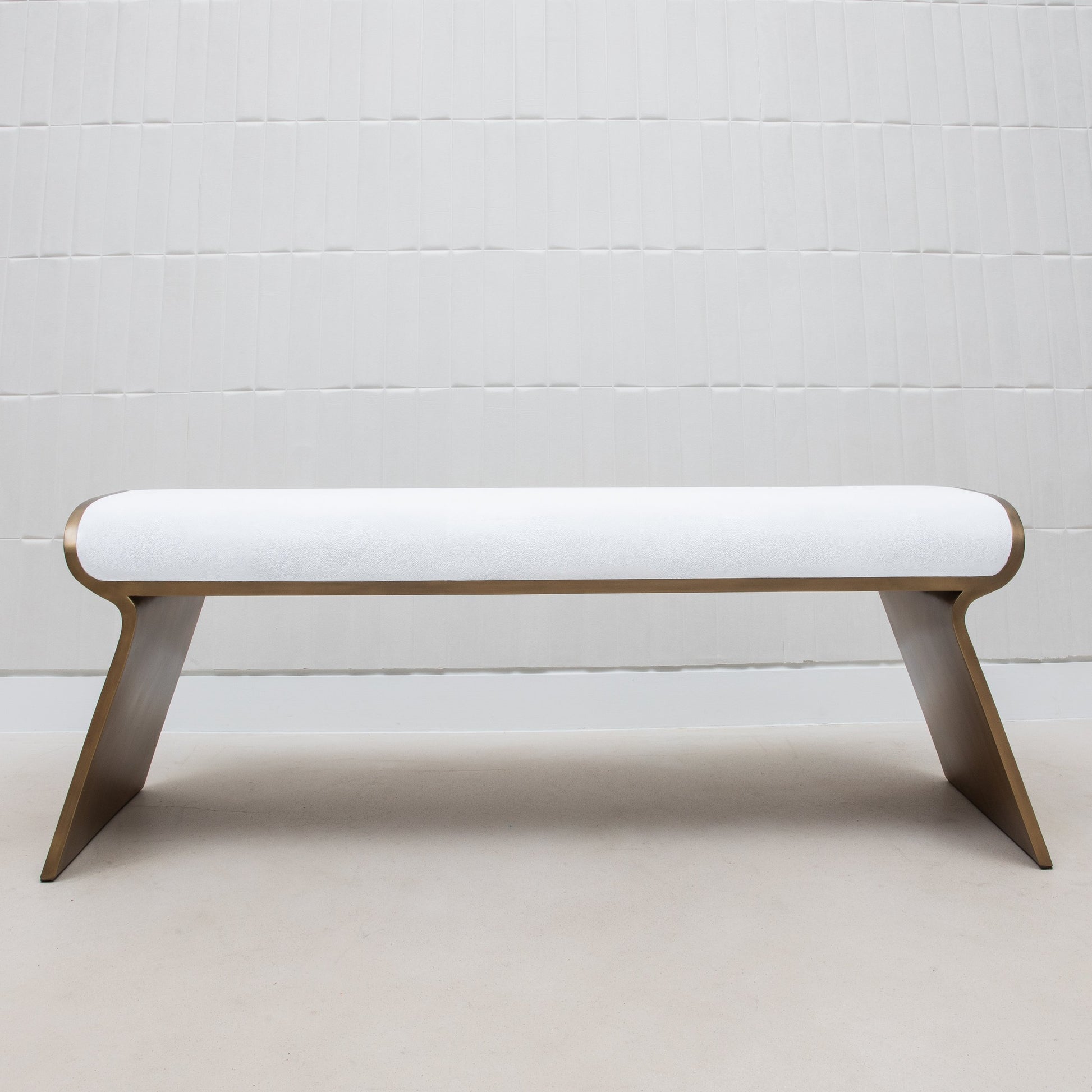 Dandy Bench in White Shagreen with Brass by Kifu Paris