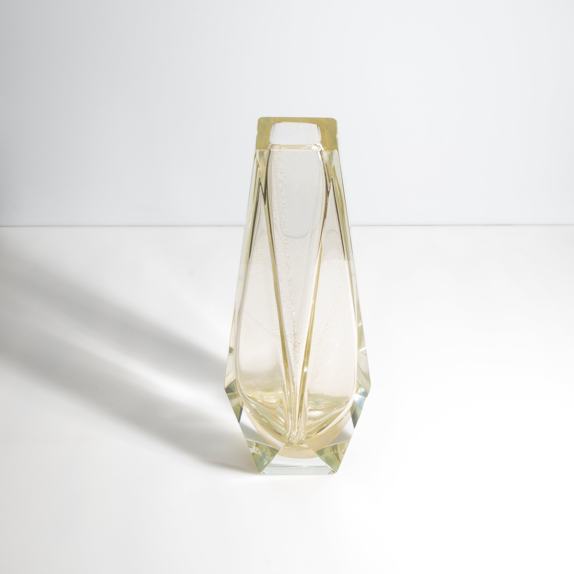Murano Goccia Vase in Clear with 24-Karat Gold Flecks