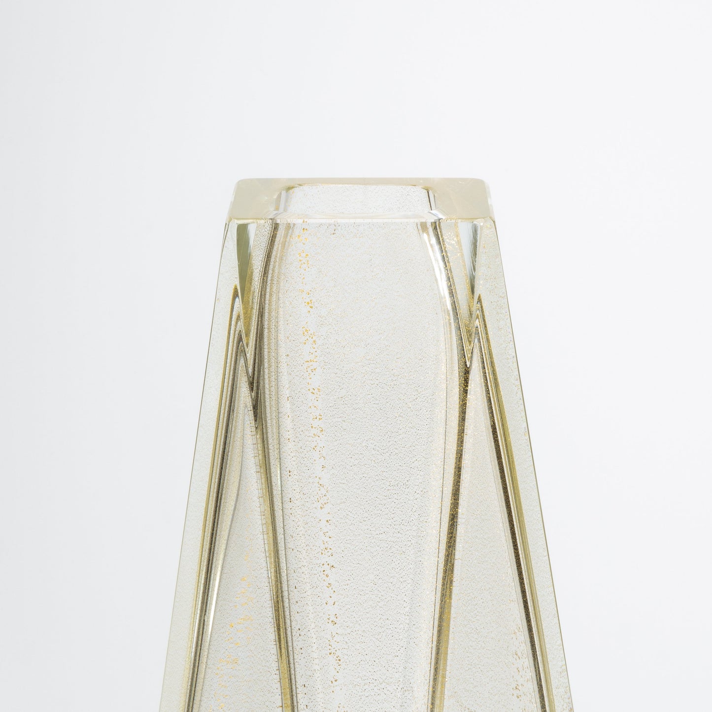 Murano Goccia Vase in Clear with 24-Karat Gold Flecks