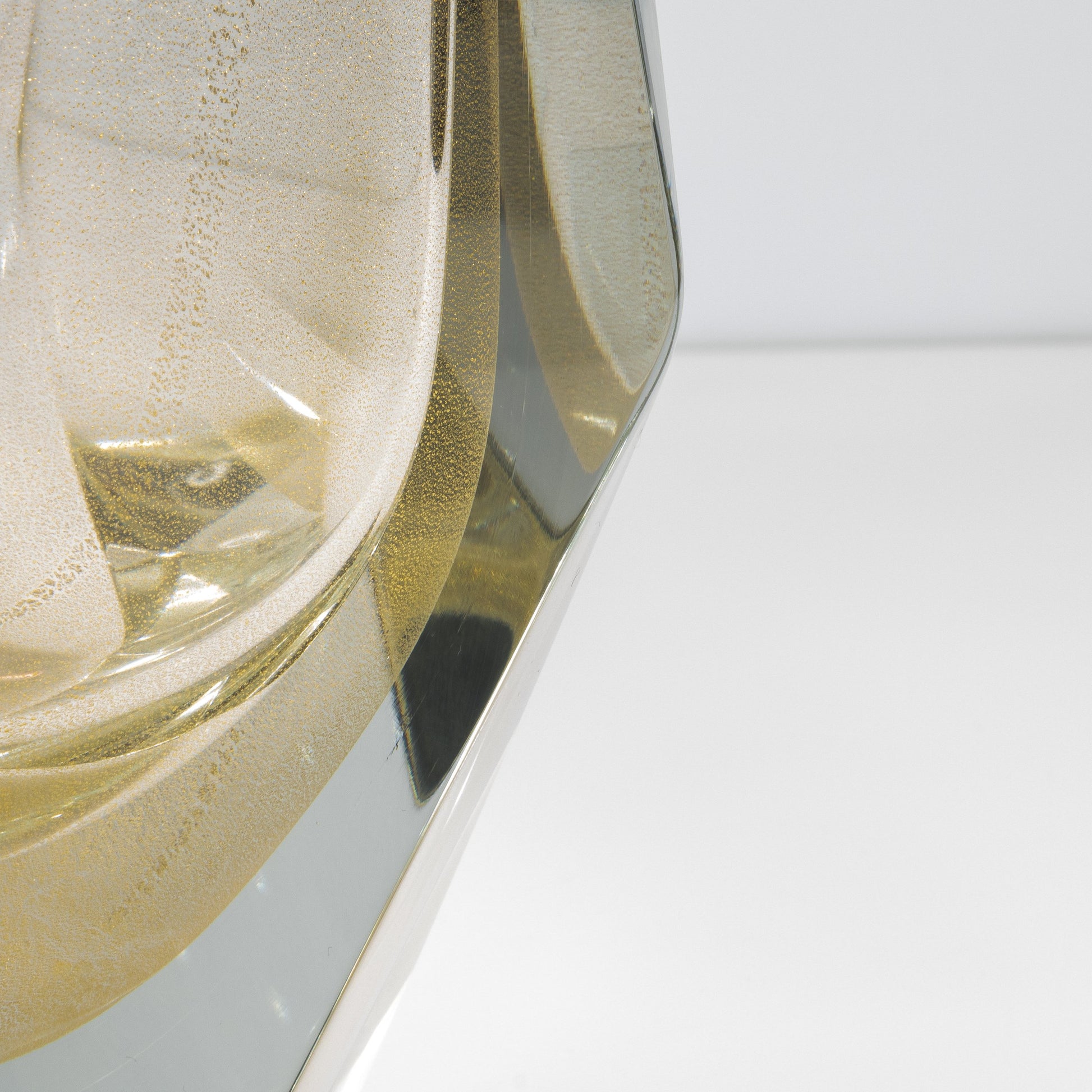 Murano Goccia Vase in Clear with 24-Karat Gold Flecks