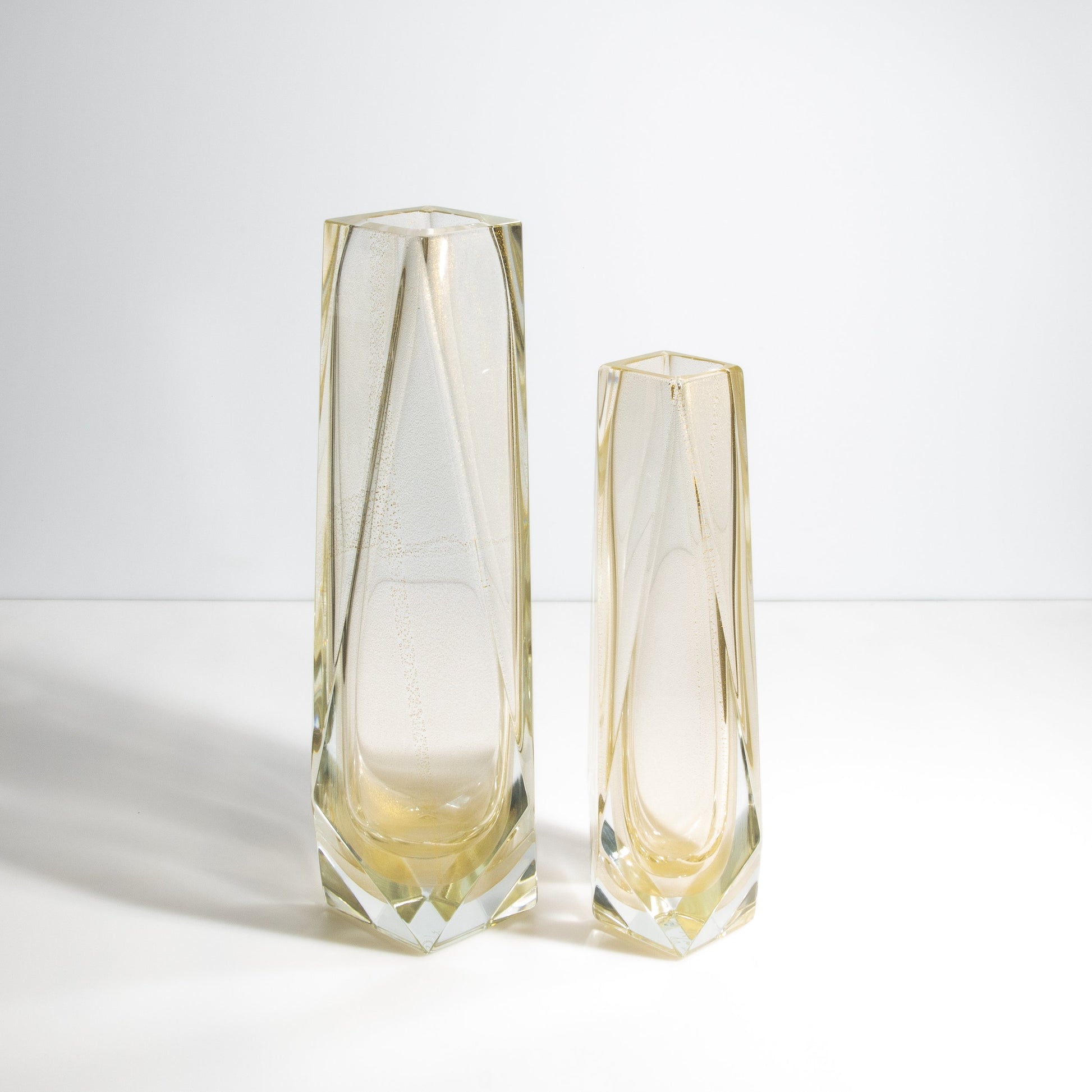 Murano Goccia Vase in Clear with 24-Karat Gold Flecks