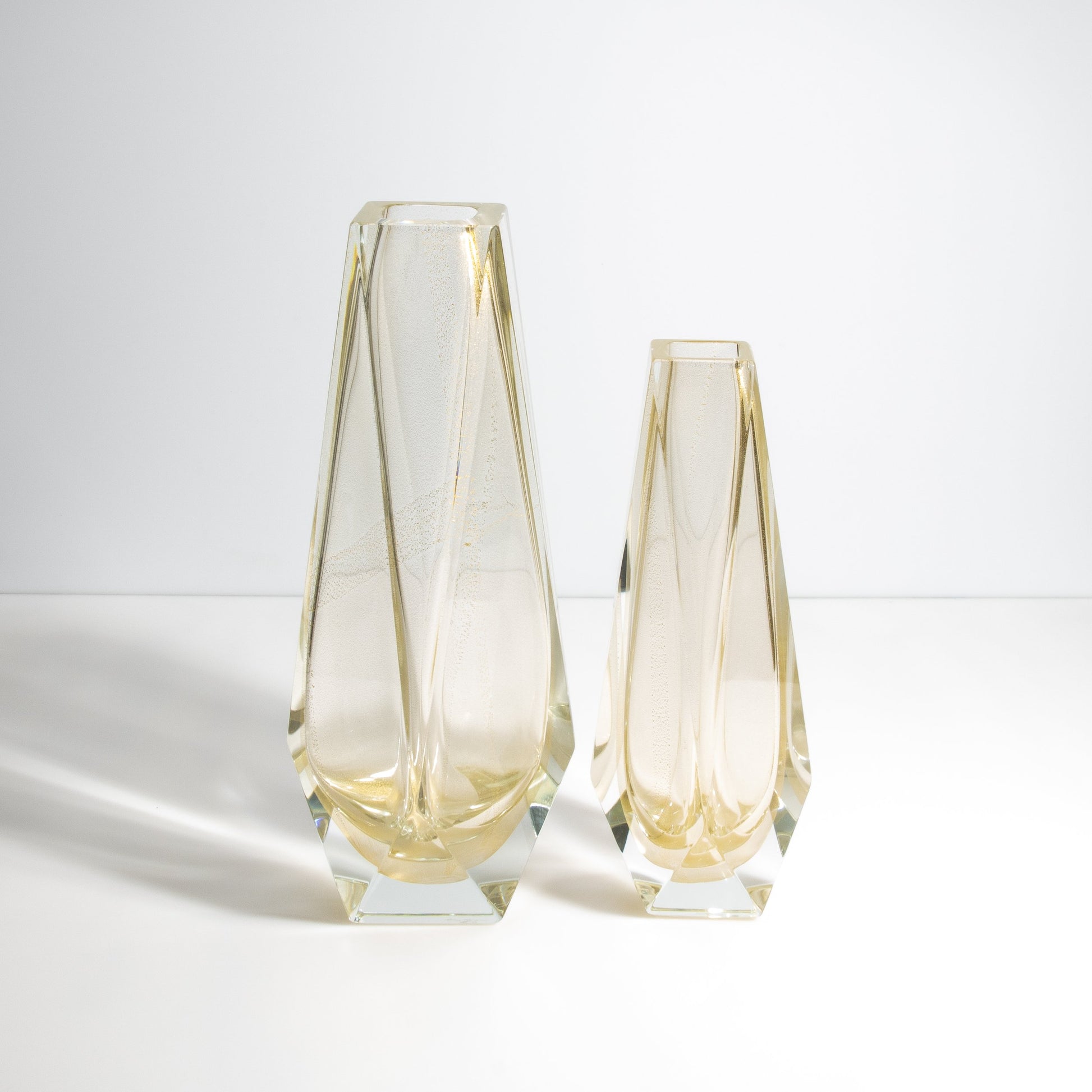 Murano Goccia Vase in Clear with 24-Karat Gold Flecks